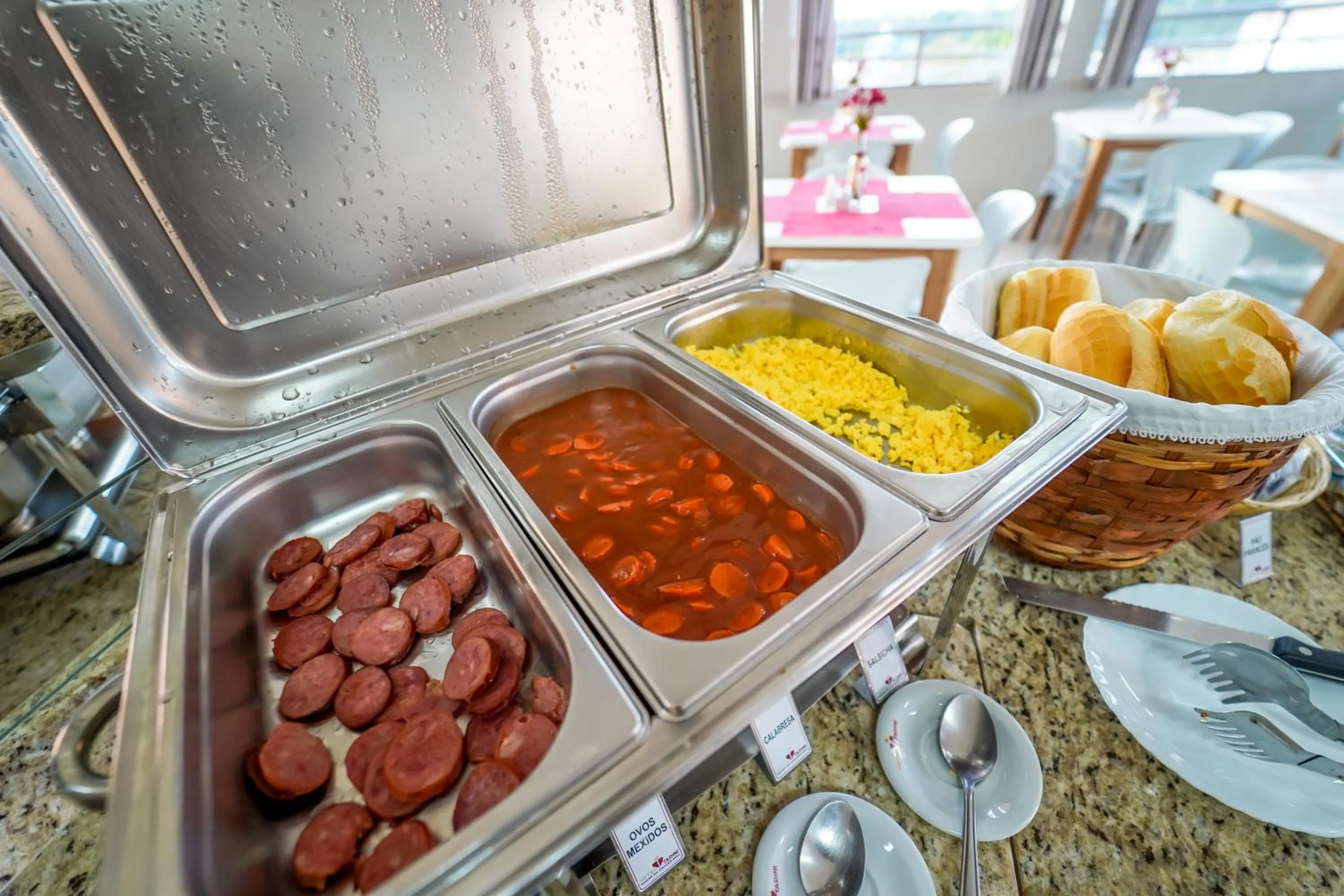 Breakfast in Hotel Tadini