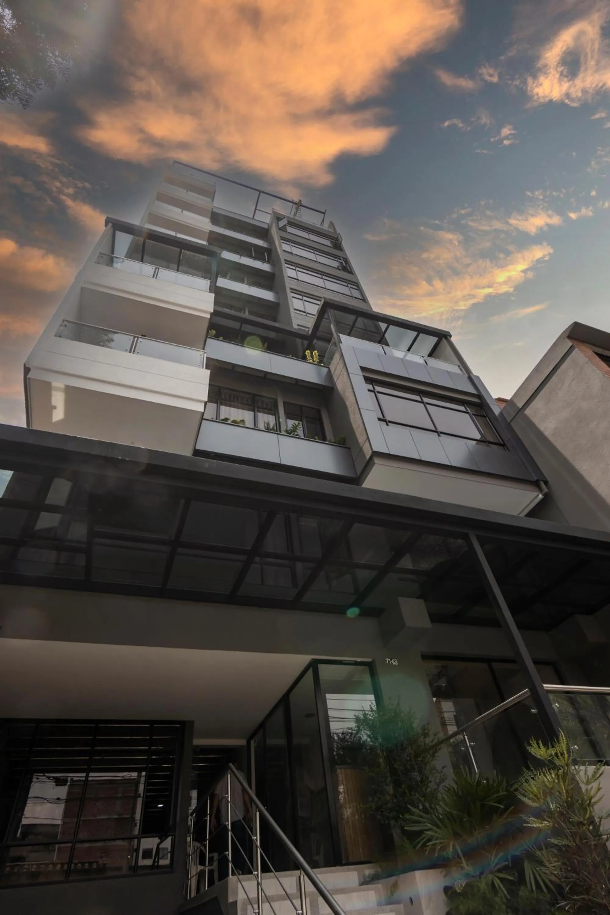 Property building in Sonata 44 Hotel Laureles