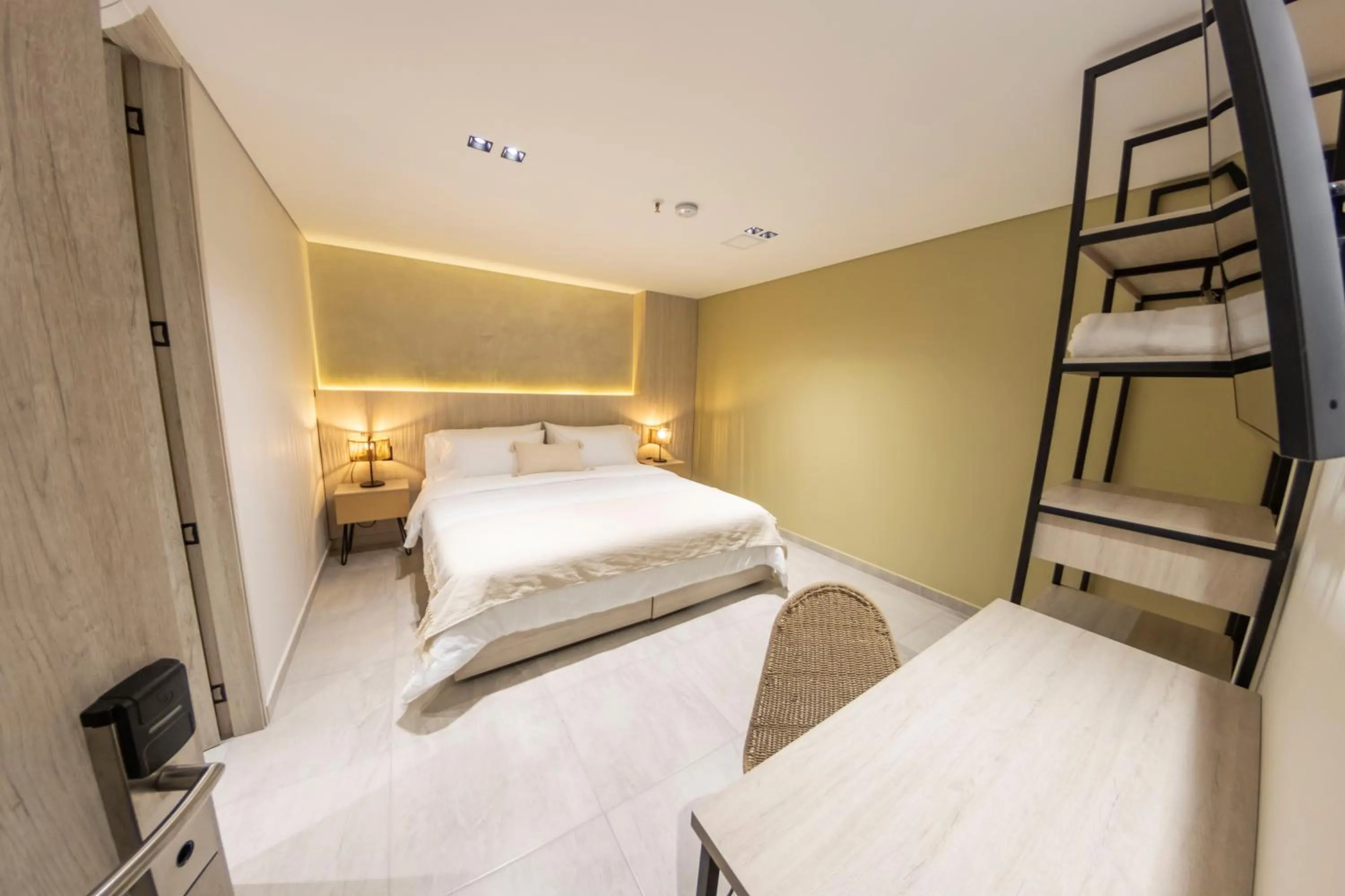 Bed in Sonata 44 Hotel Laureles