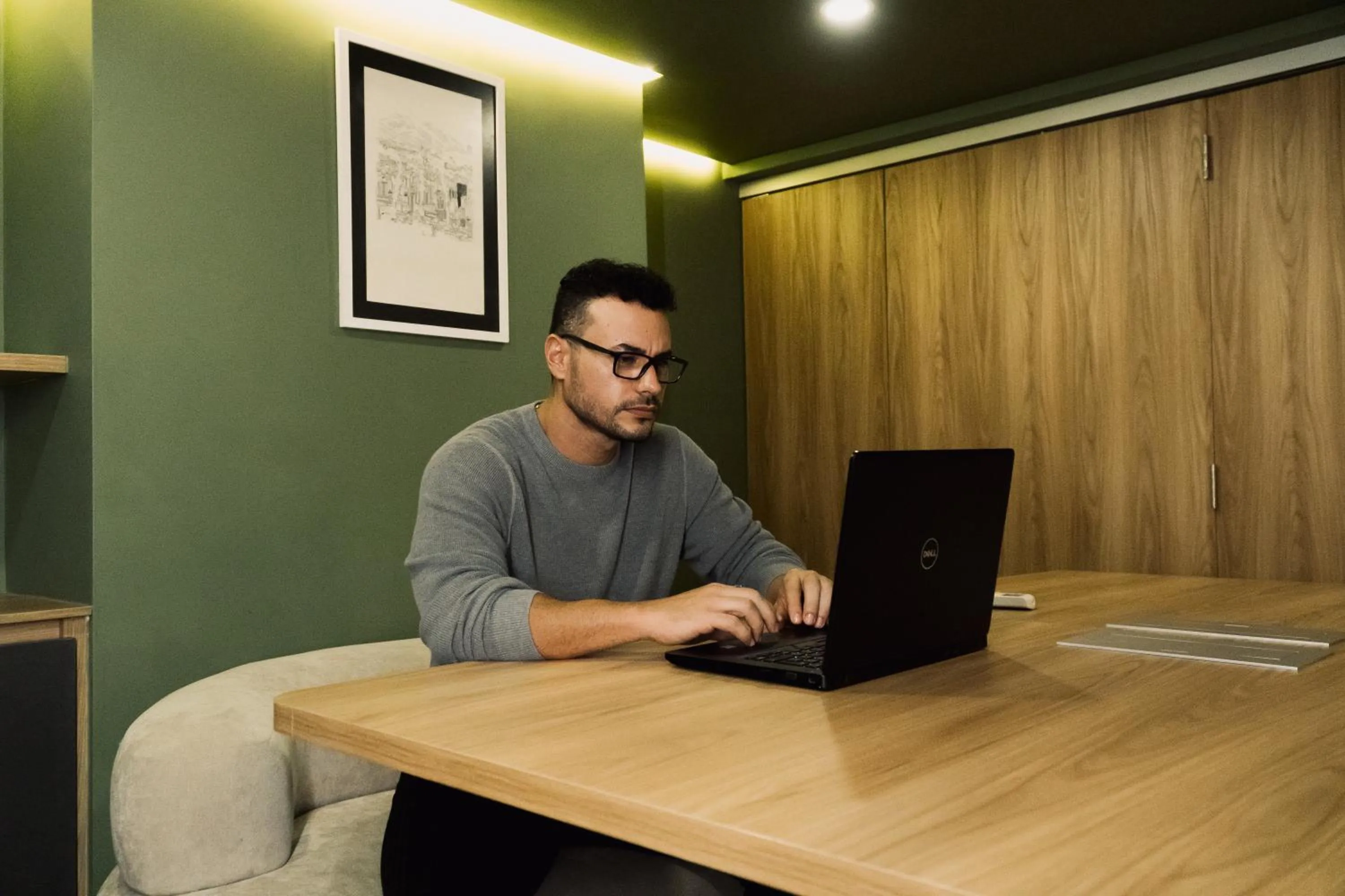 Sonata 44 Hotel Laureles