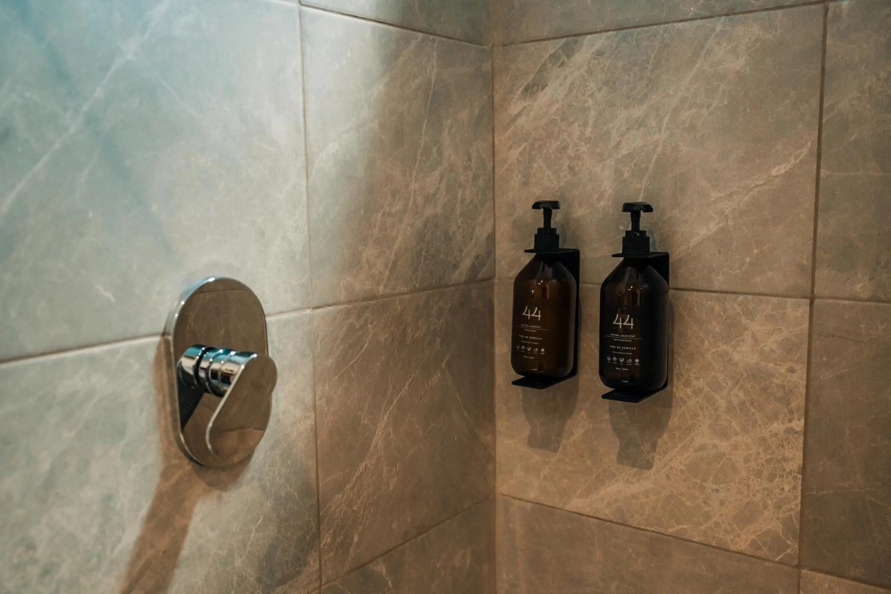 Sonata 44 Hotel Laureles