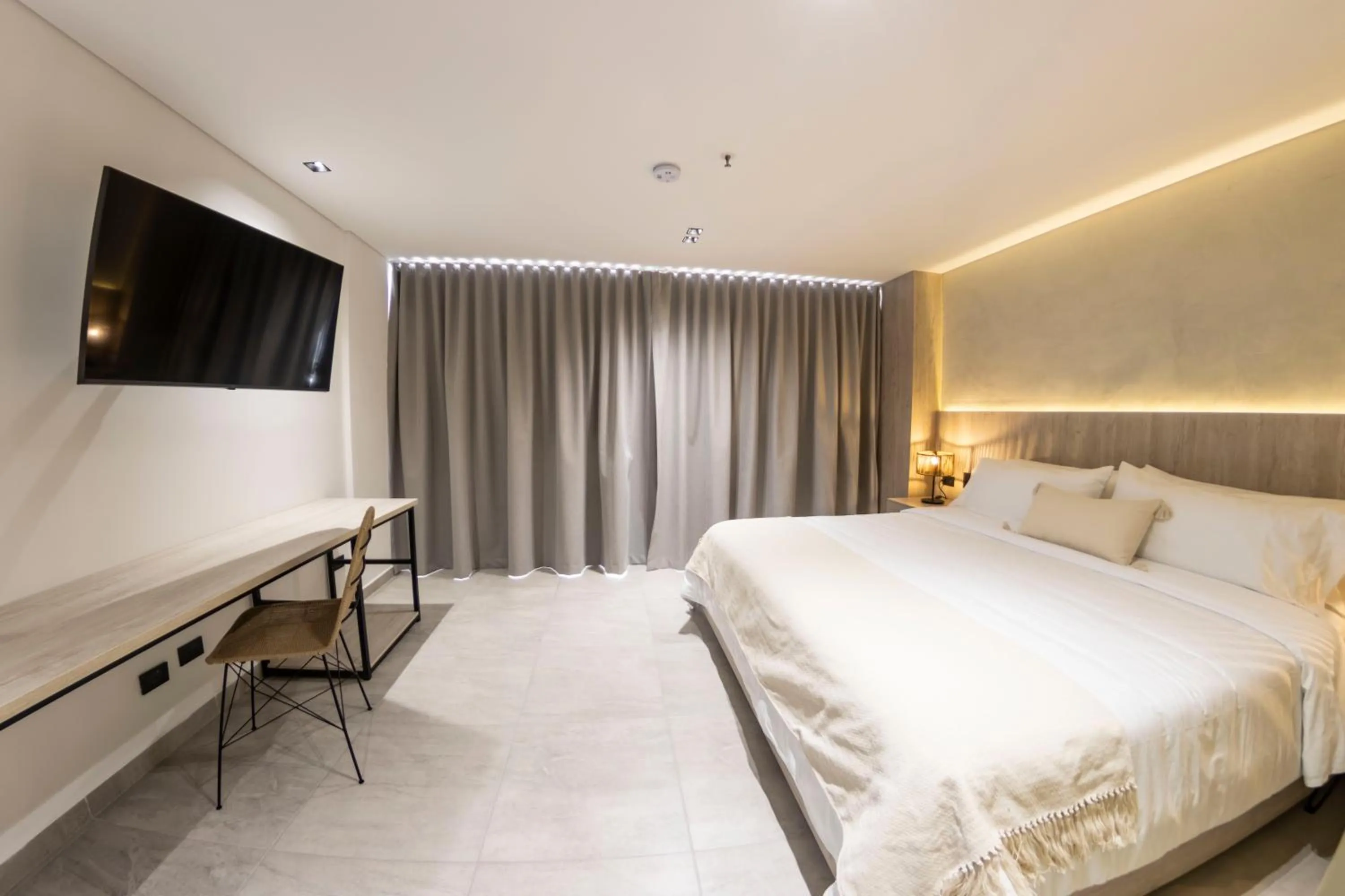 TV and multimedia, Bed in Sonata 44 Hotel Laureles