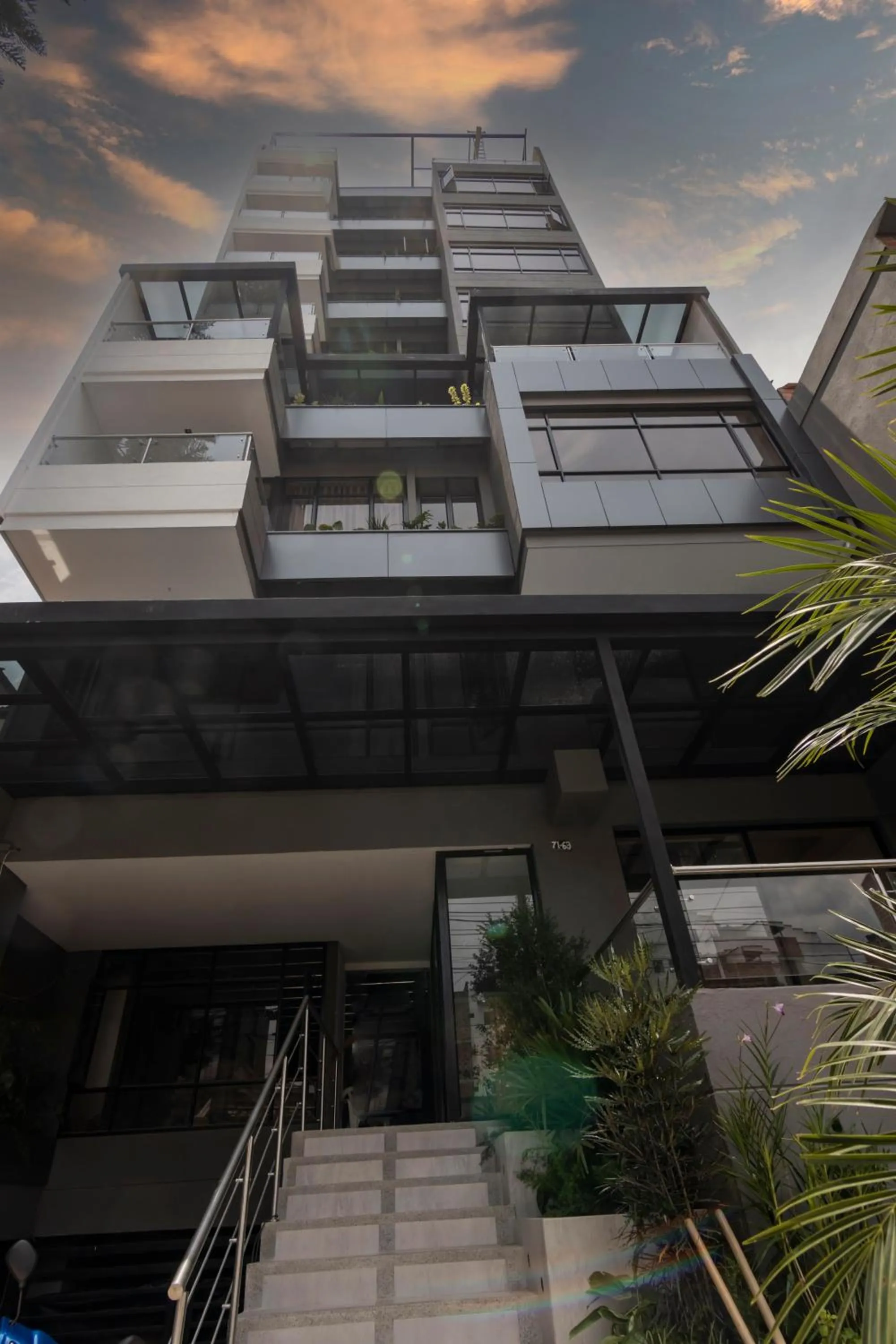 Property building in Sonata 44 Hotel Laureles