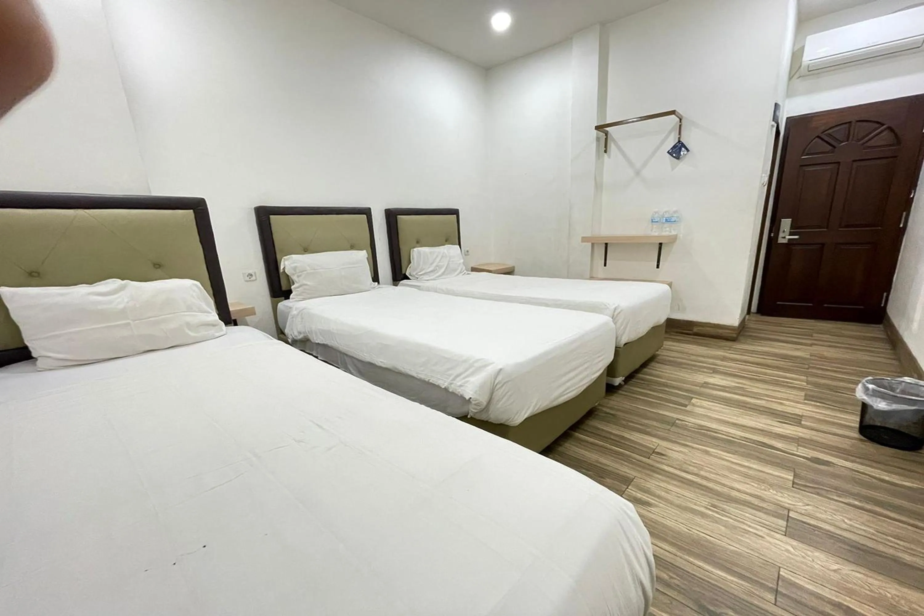 Bedroom, Bed in Residence 8