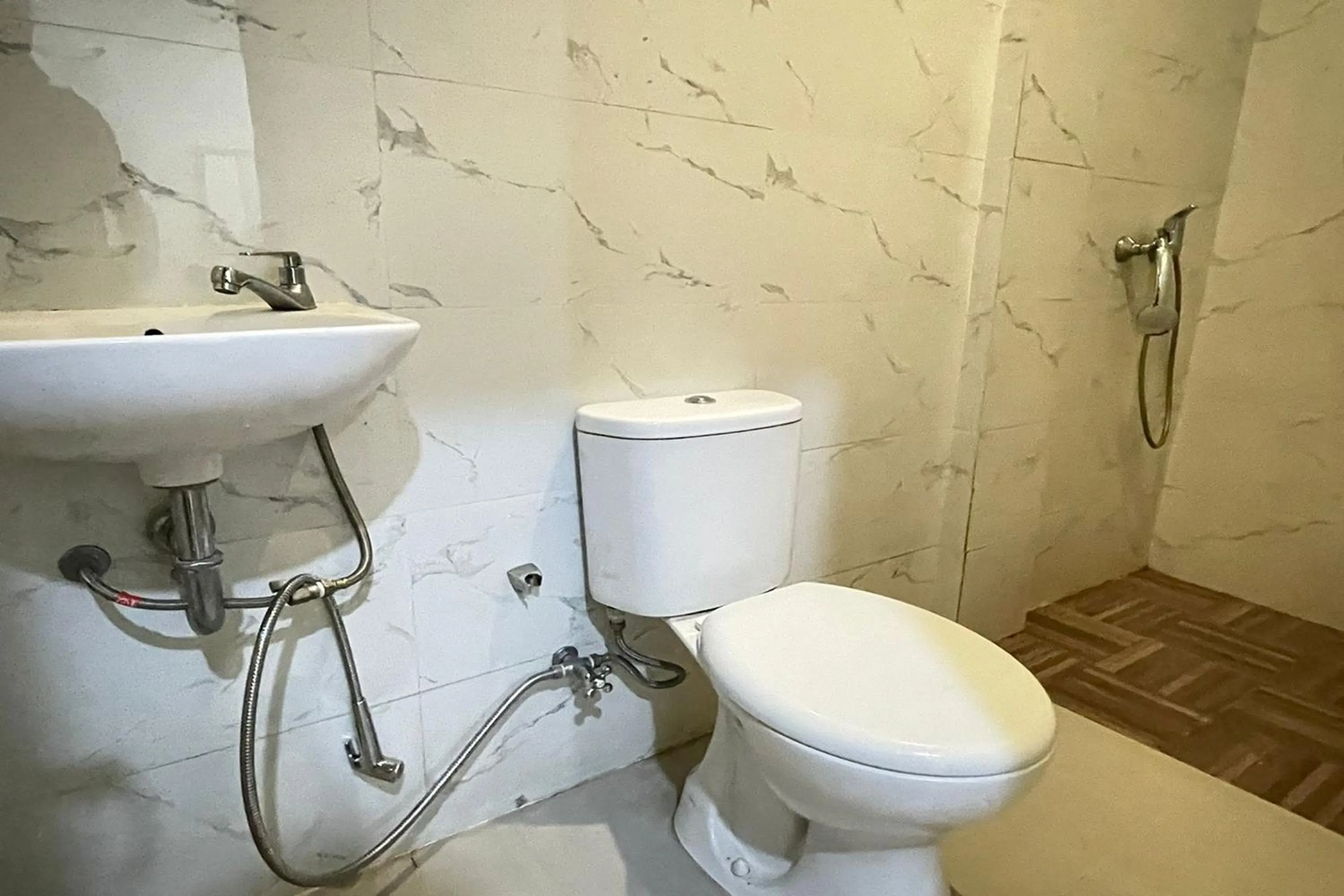 Bathroom in Residence 8