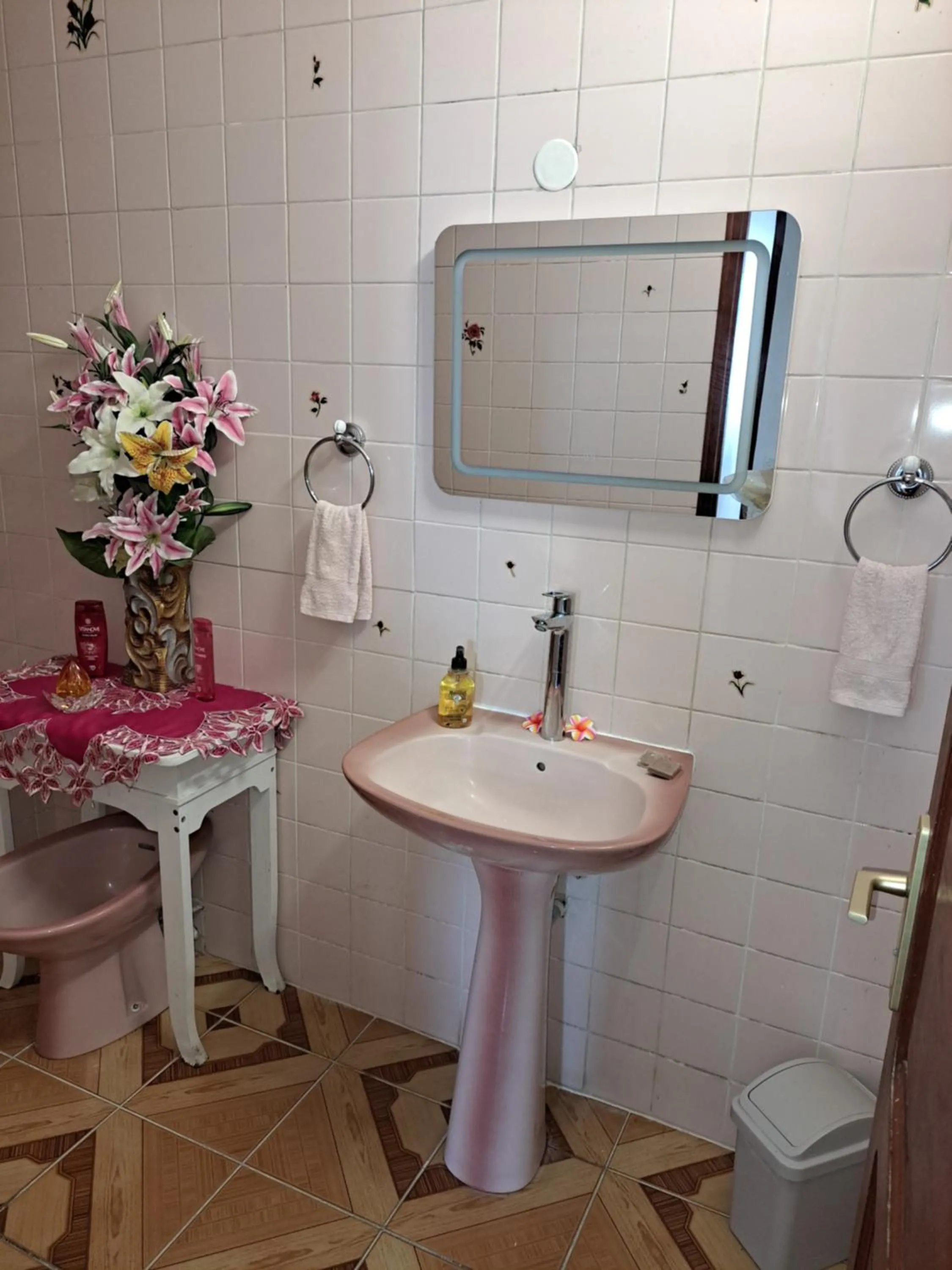 Bathroom in KANALU BEACH APPATEMENT