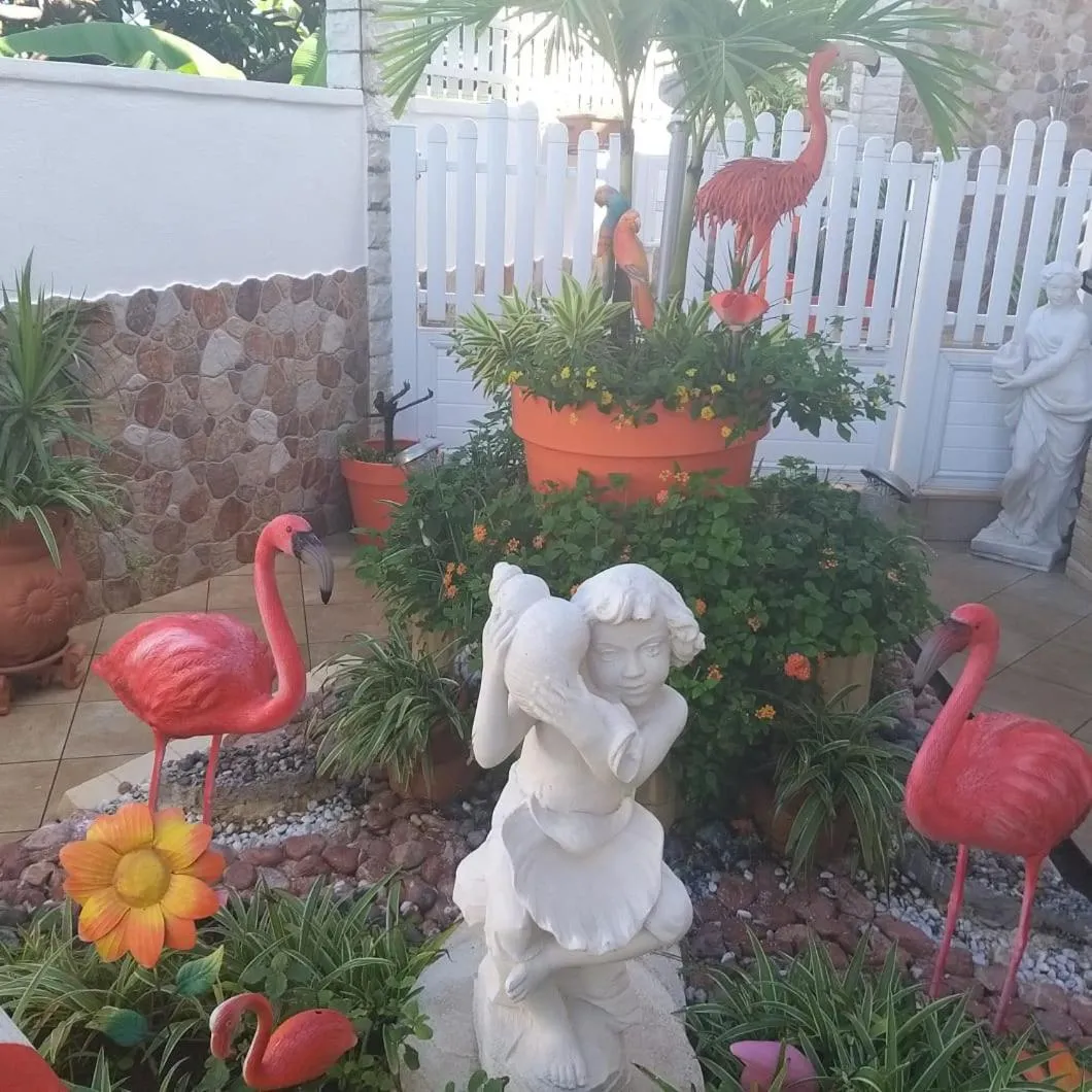 Garden in KANALU BEACH APPATEMENT