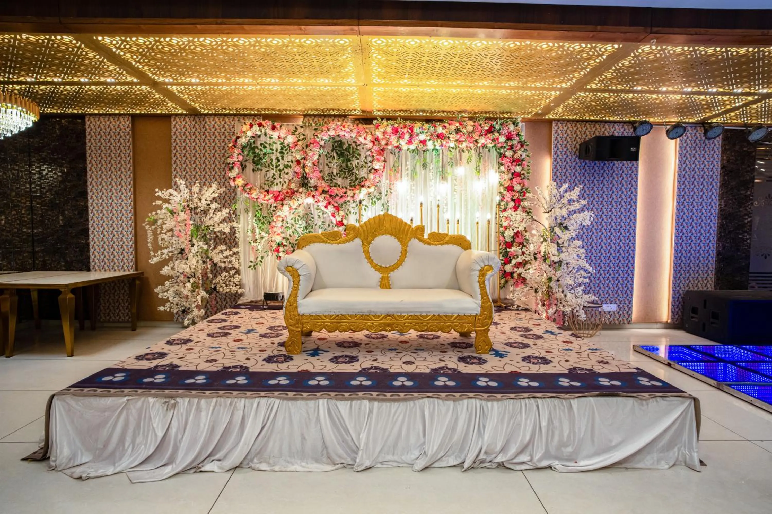 Bed in ACR Luxury Hotel