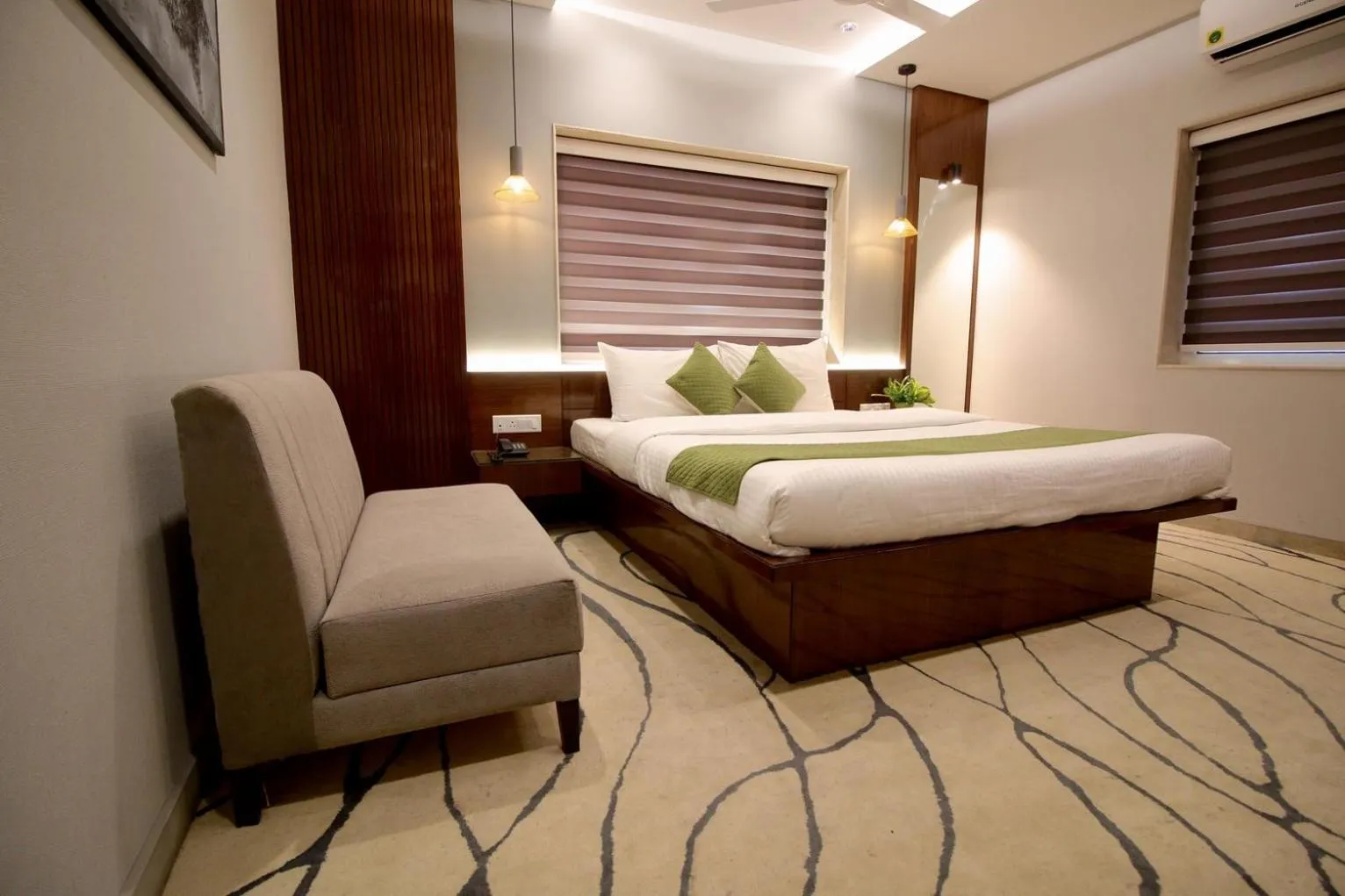 Bed in Evara-Meraki Inn