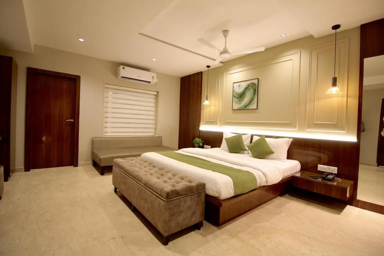 Bed in Evara-Meraki Inn