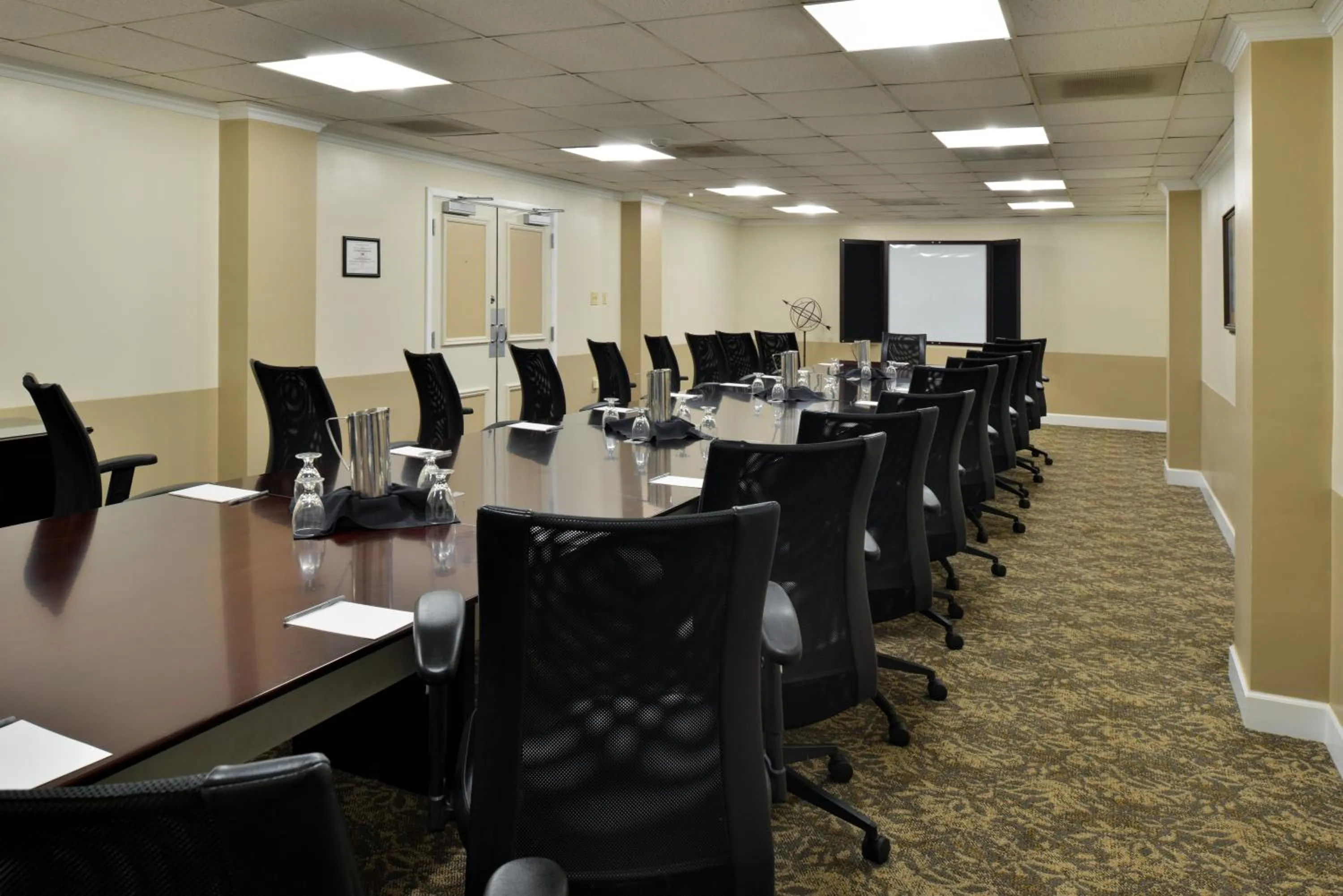 Meeting/conference room in Hawthorne Inn & Conference Center