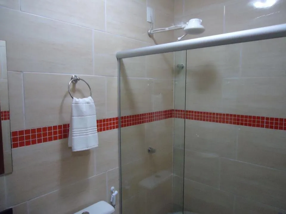 Shower in Hotel MM AEROPORTO BRASÍLIA