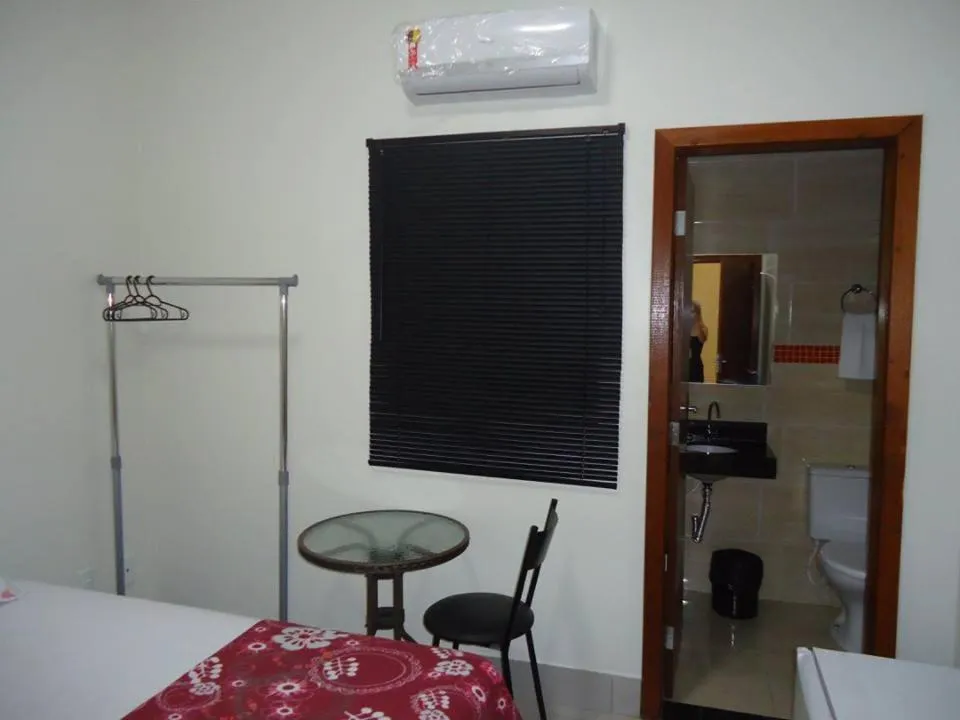 Bathroom, Bed in Hotel MM AEROPORTO BRASÍLIA