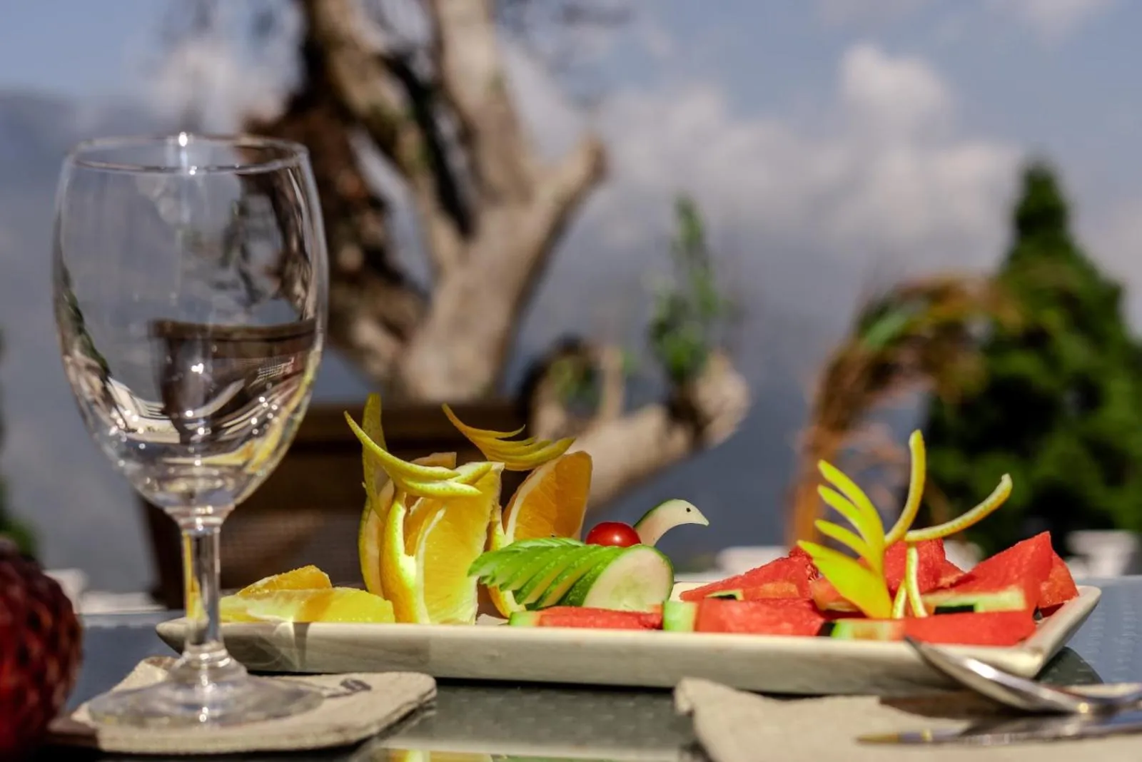 Food and drinks in Chhota Haazri, By The Rajbari Bawali