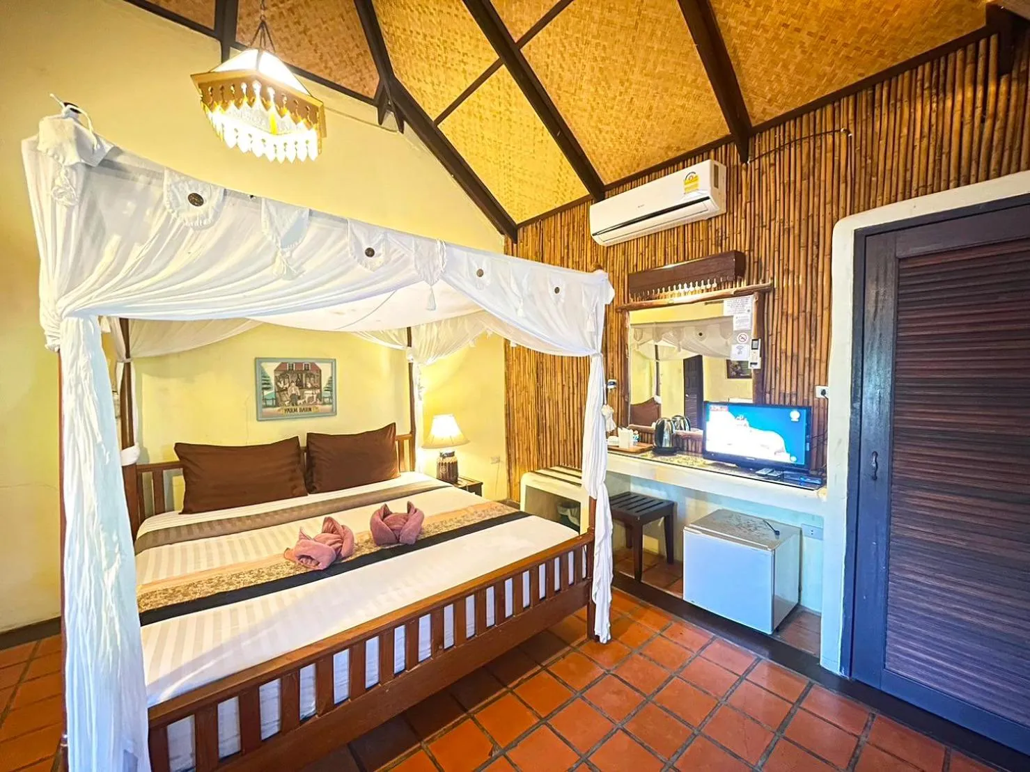 TV and multimedia, Bed in Villa Bali Eco Resort, Rayong