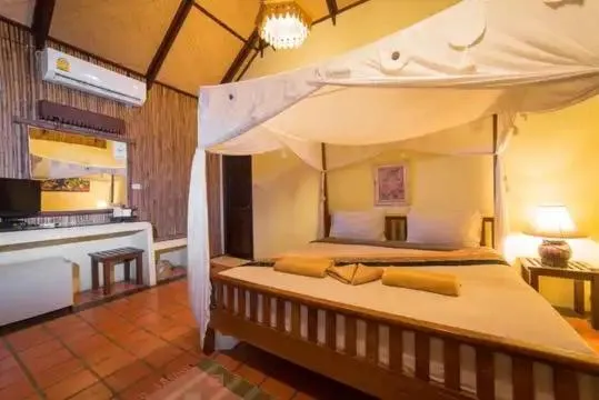 Bed in Villa Bali Eco Resort, Rayong
