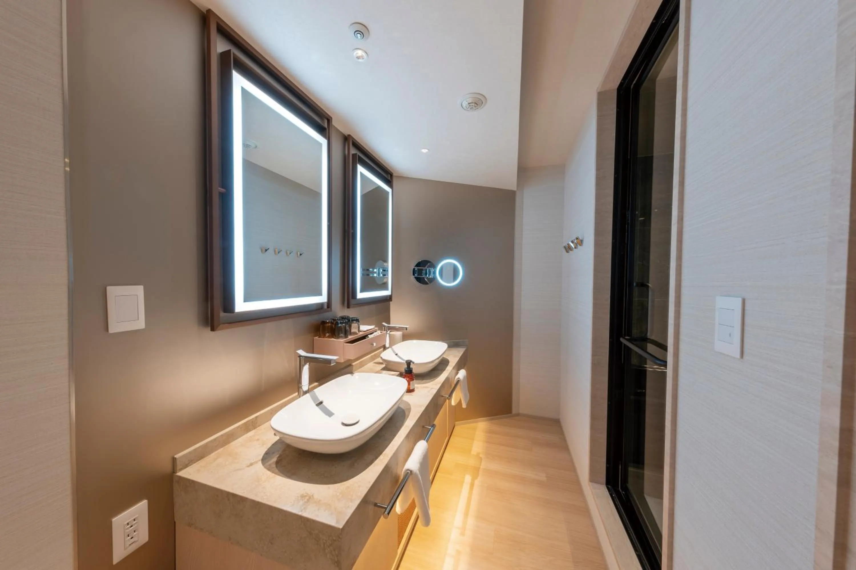 Photo of the whole room in Hotel Springs Makuhari Premier