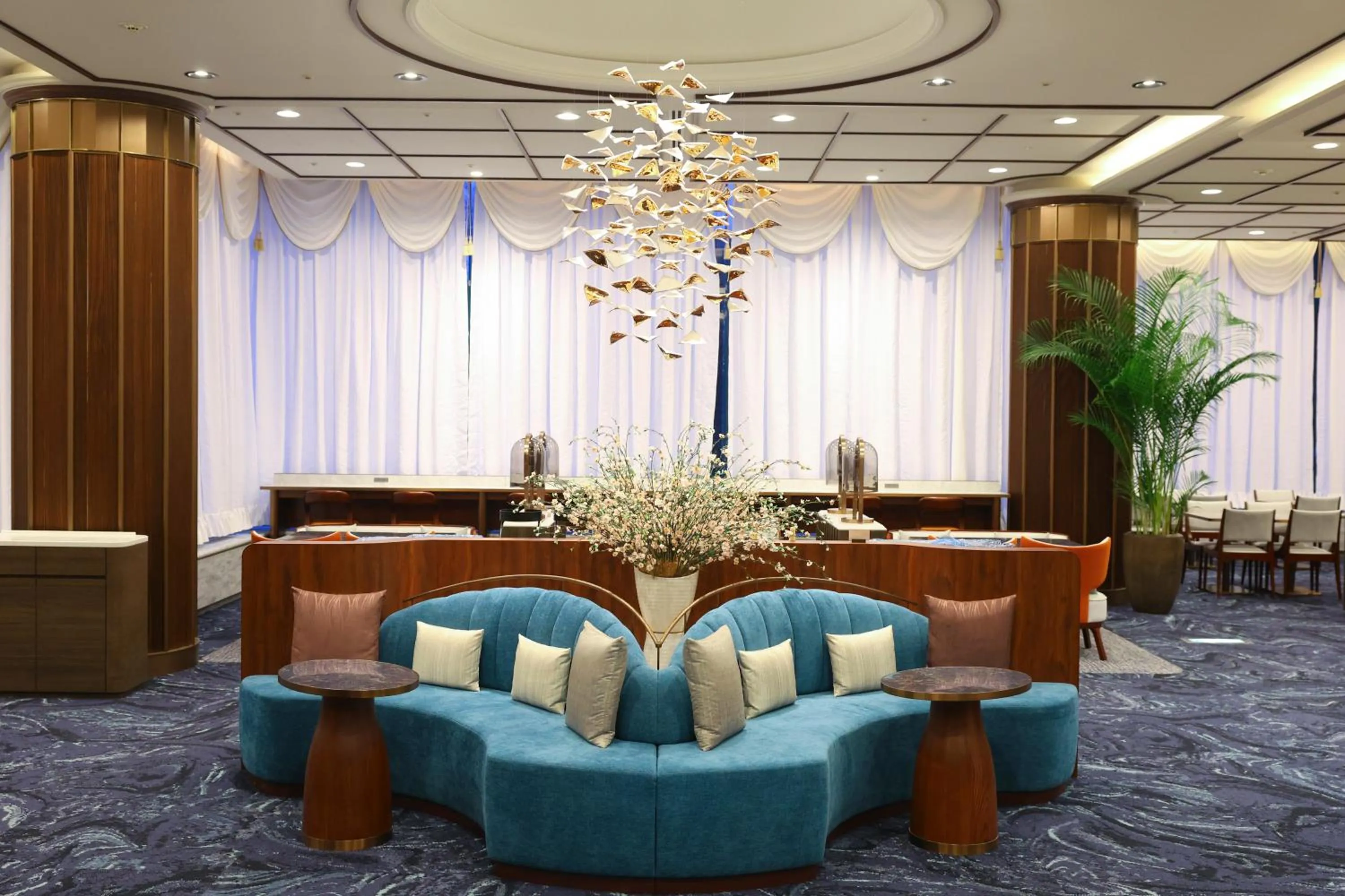 Lounge or bar in Hotel Springs Makuhari Premier