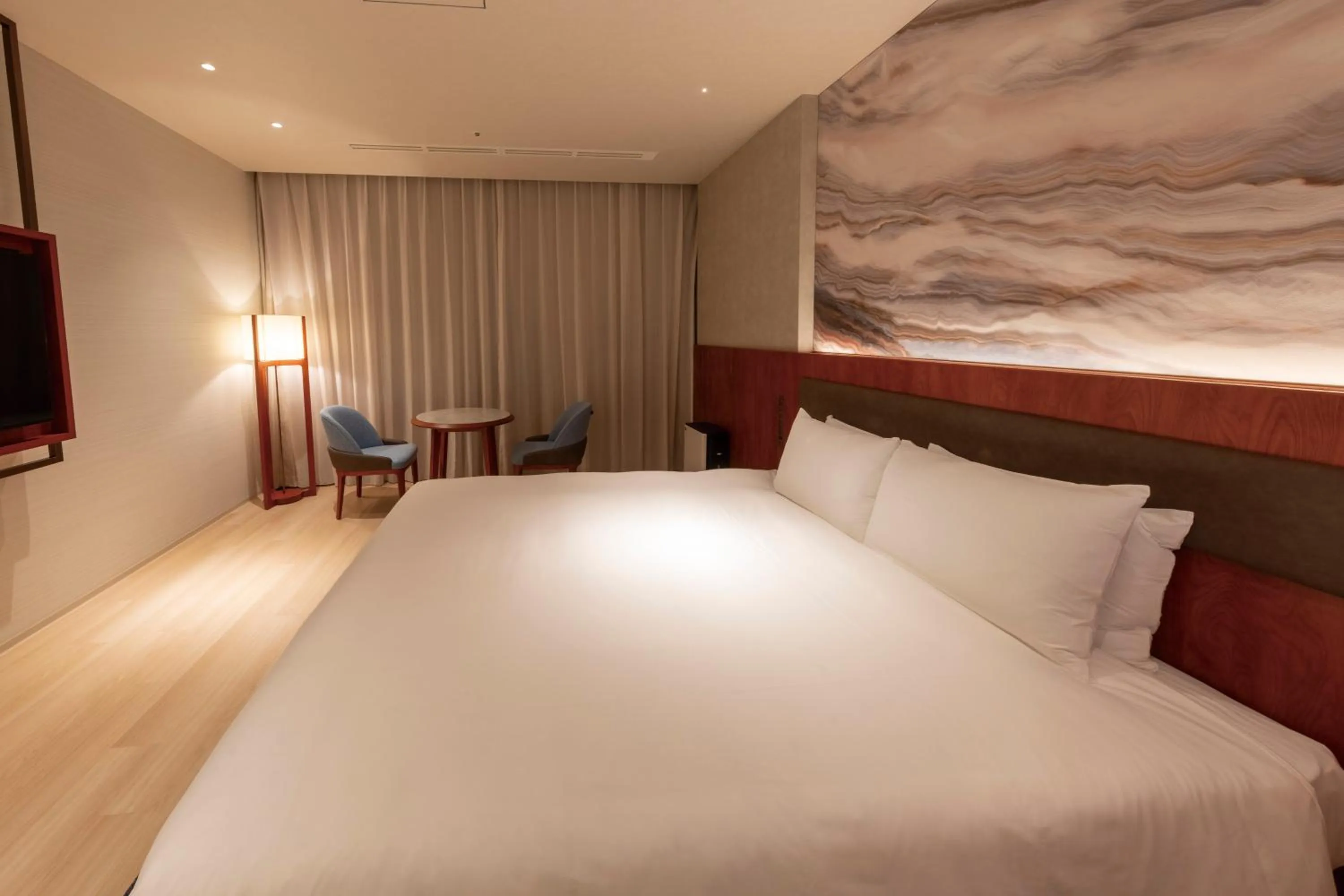 Bedroom, Bed in Hotel Springs Makuhari Premier