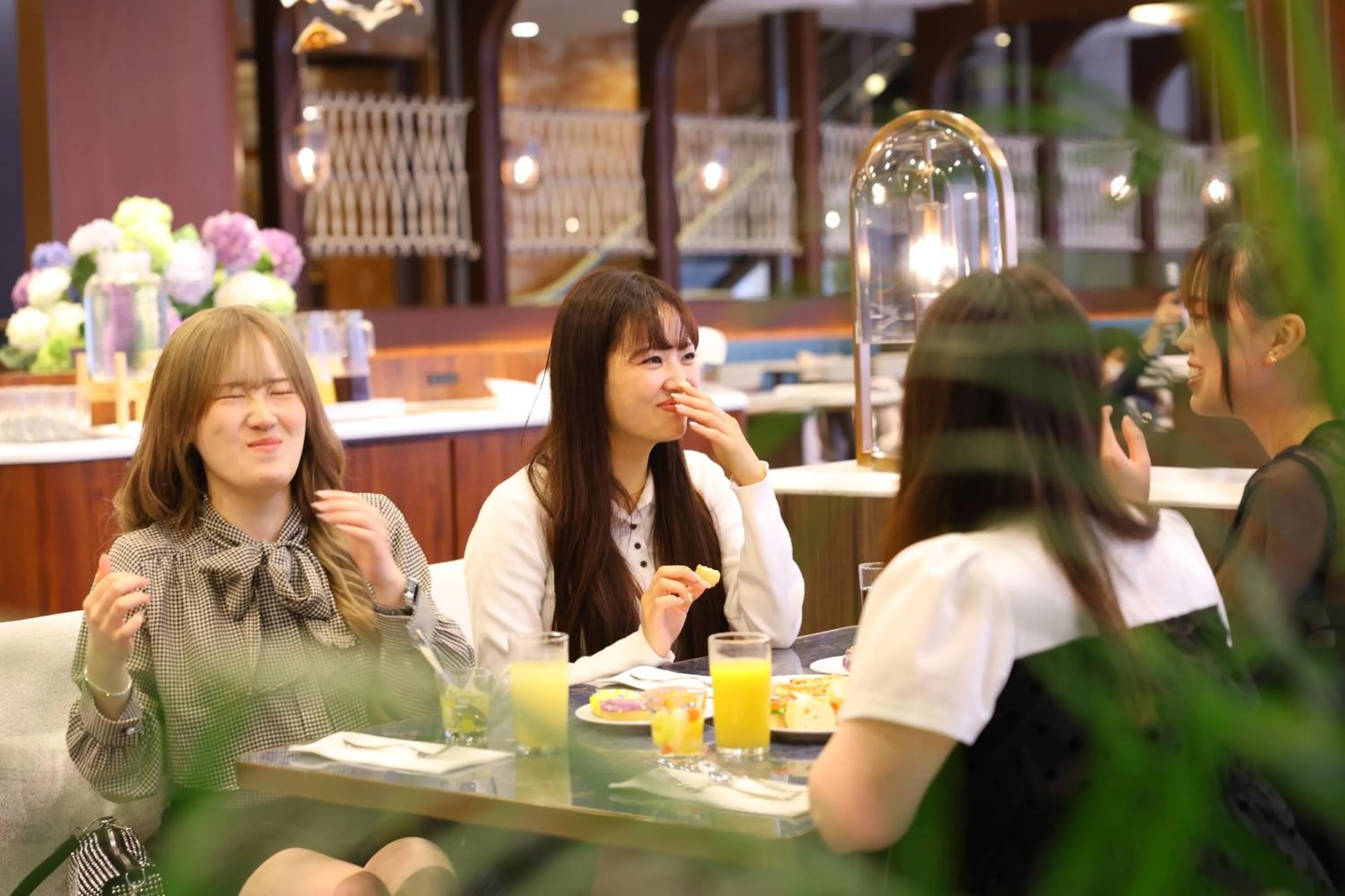 Lounge or bar in Hotel Springs Makuhari Premier