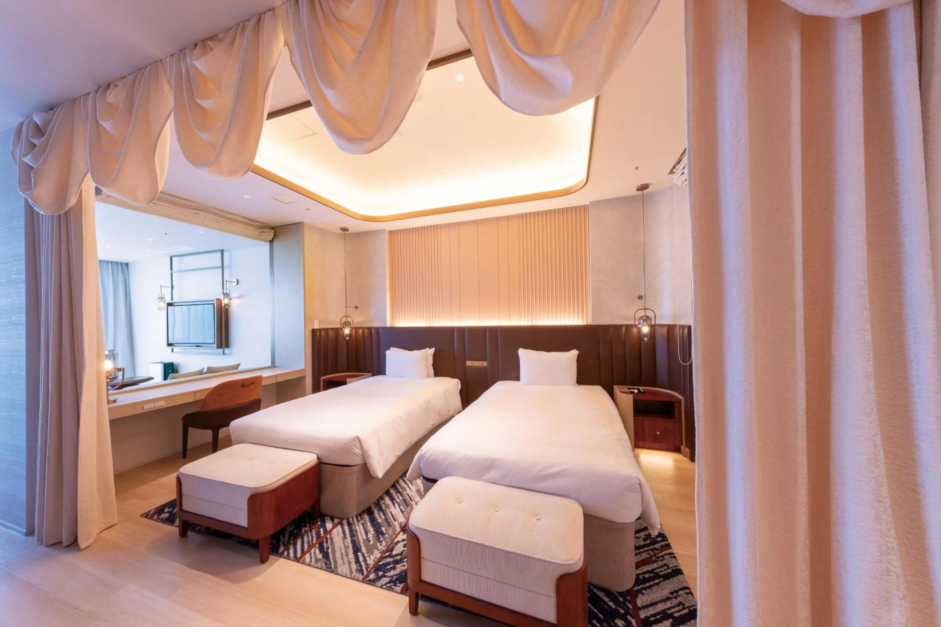 Bedroom, Bed in Hotel Springs Makuhari Premier