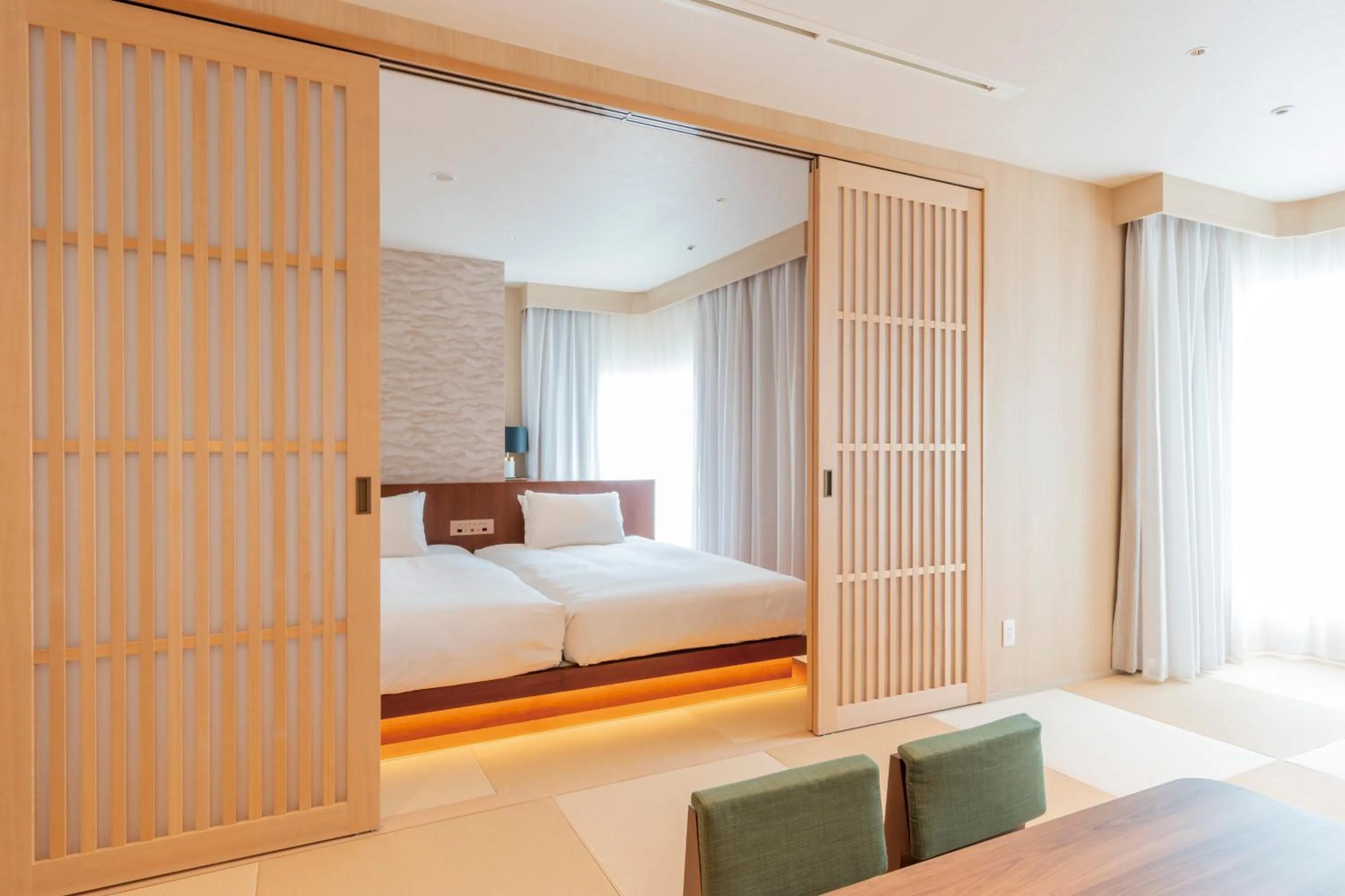 Bedroom, Bed in Hotel Springs Makuhari Premier