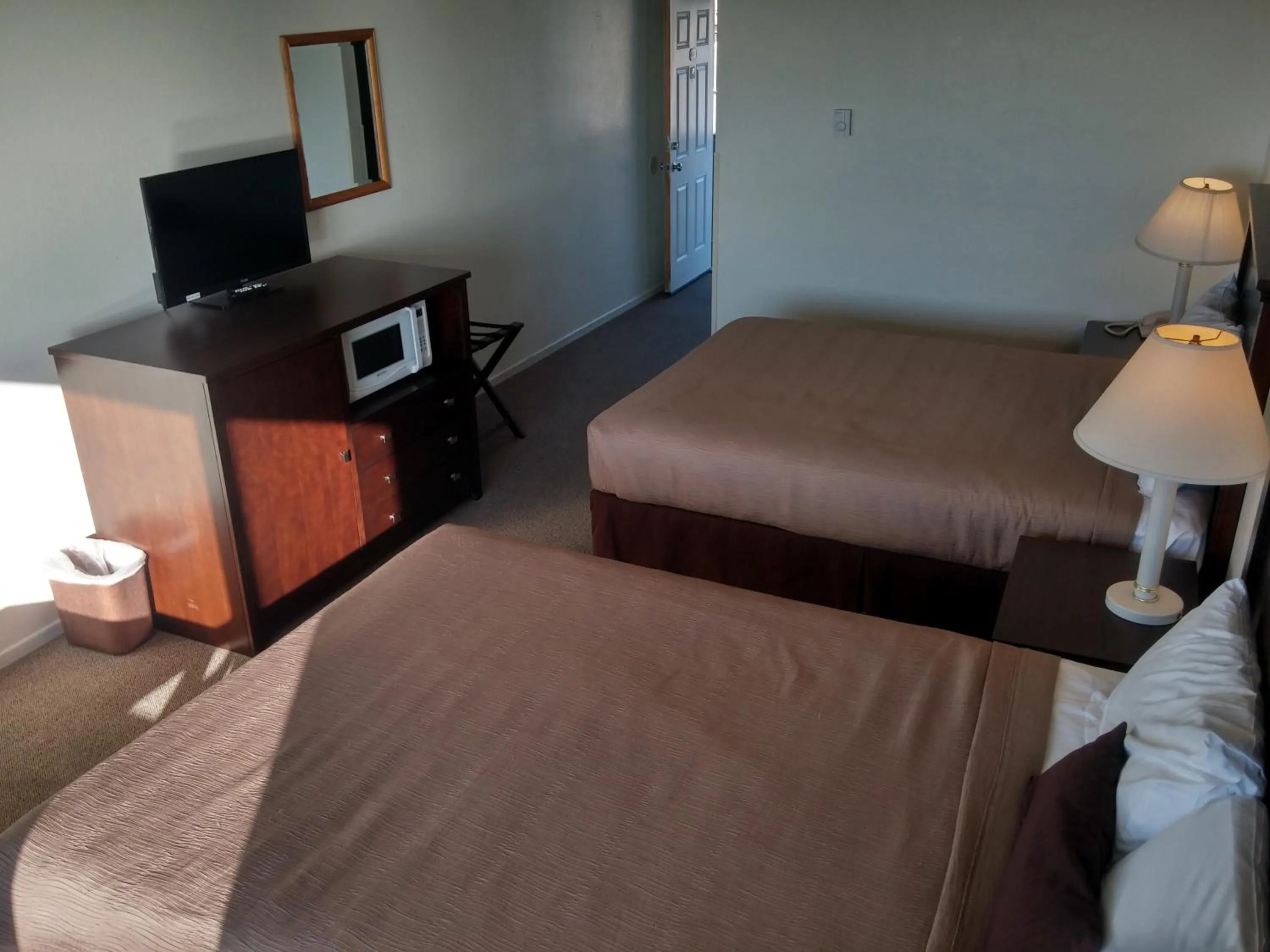 TV and multimedia, Bed in Silver Sands