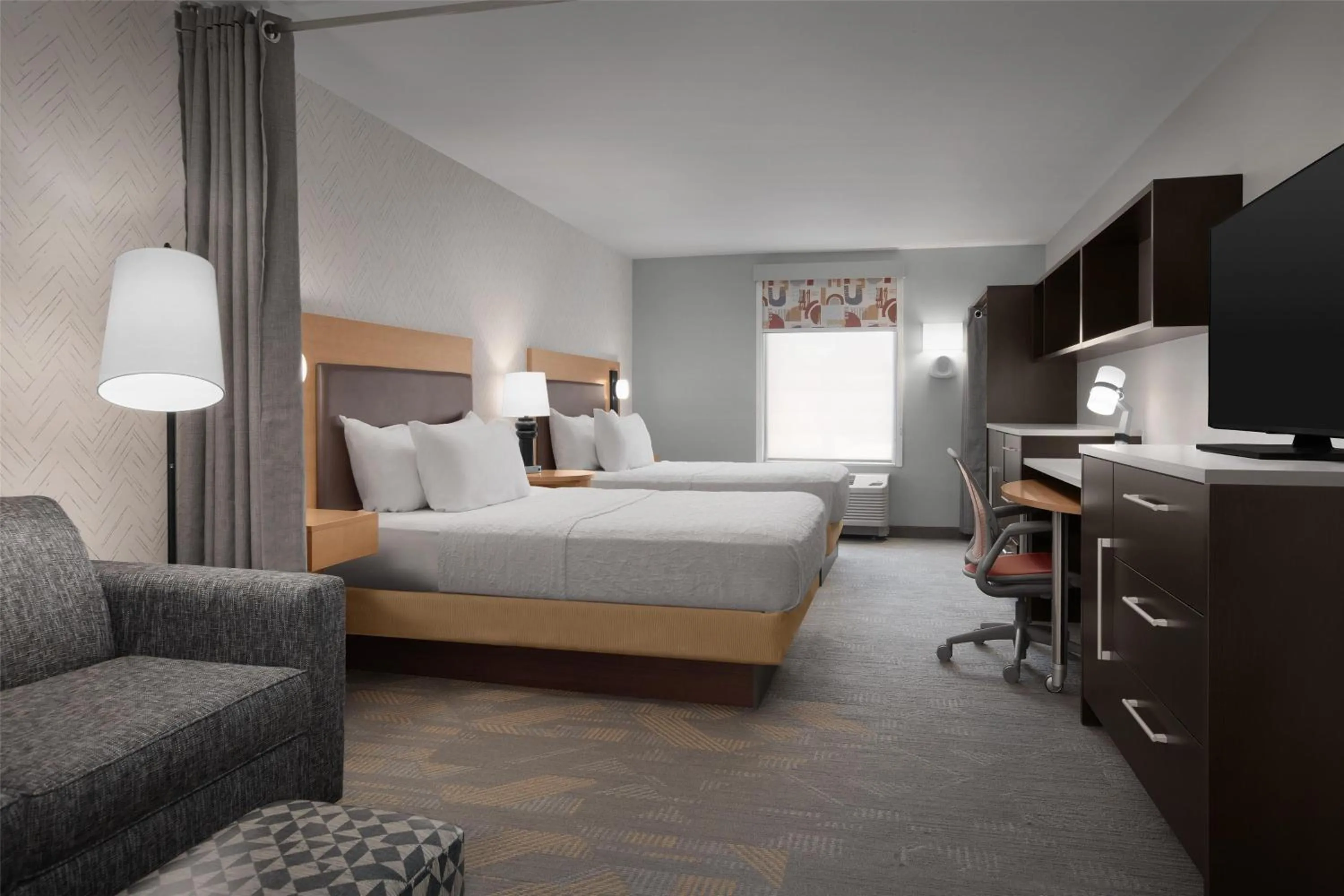 Bed in Home2 Suites by Hilton Sioux Falls Sanford Medical Center