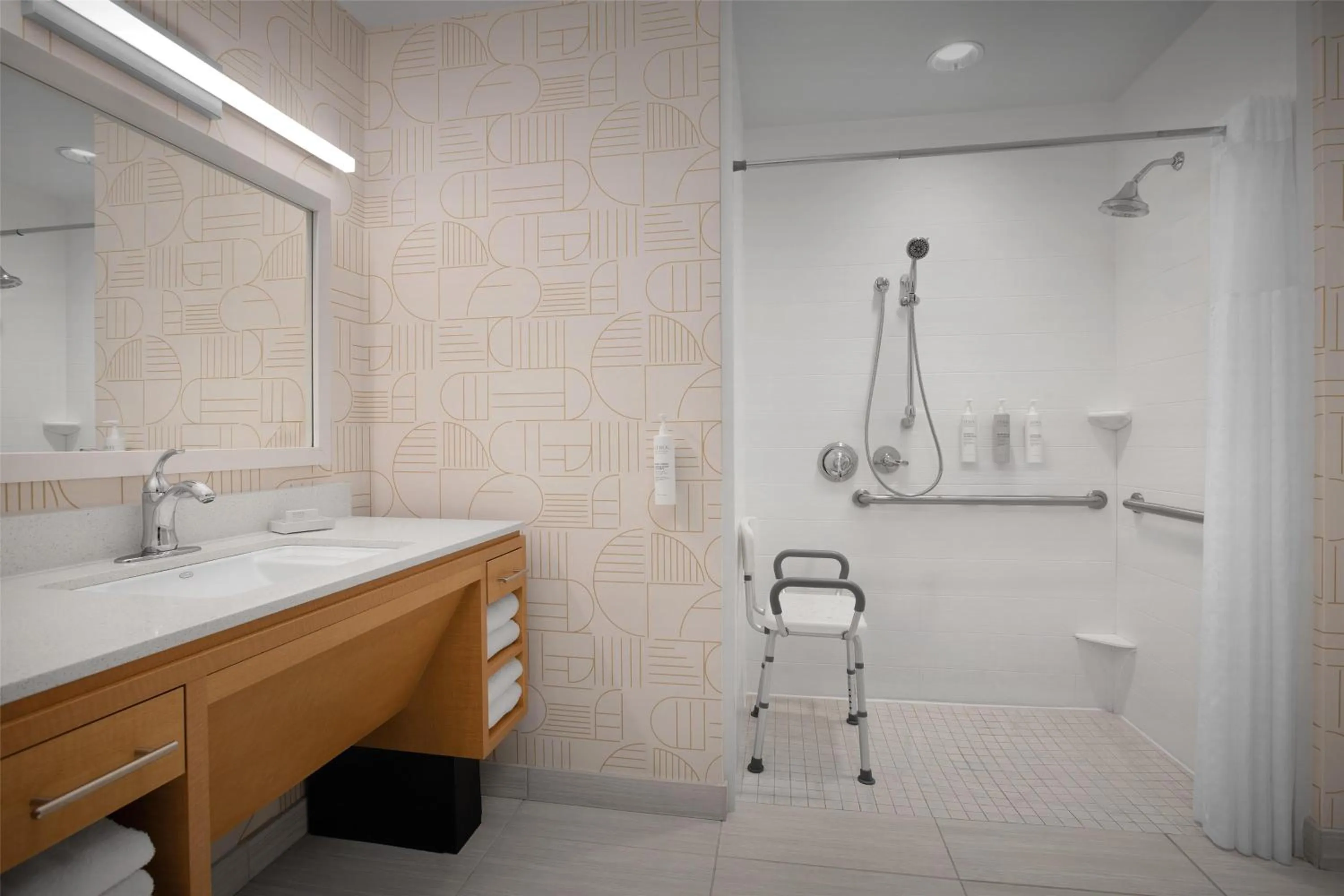 Bathroom in Home2 Suites by Hilton Sioux Falls Sanford Medical Center