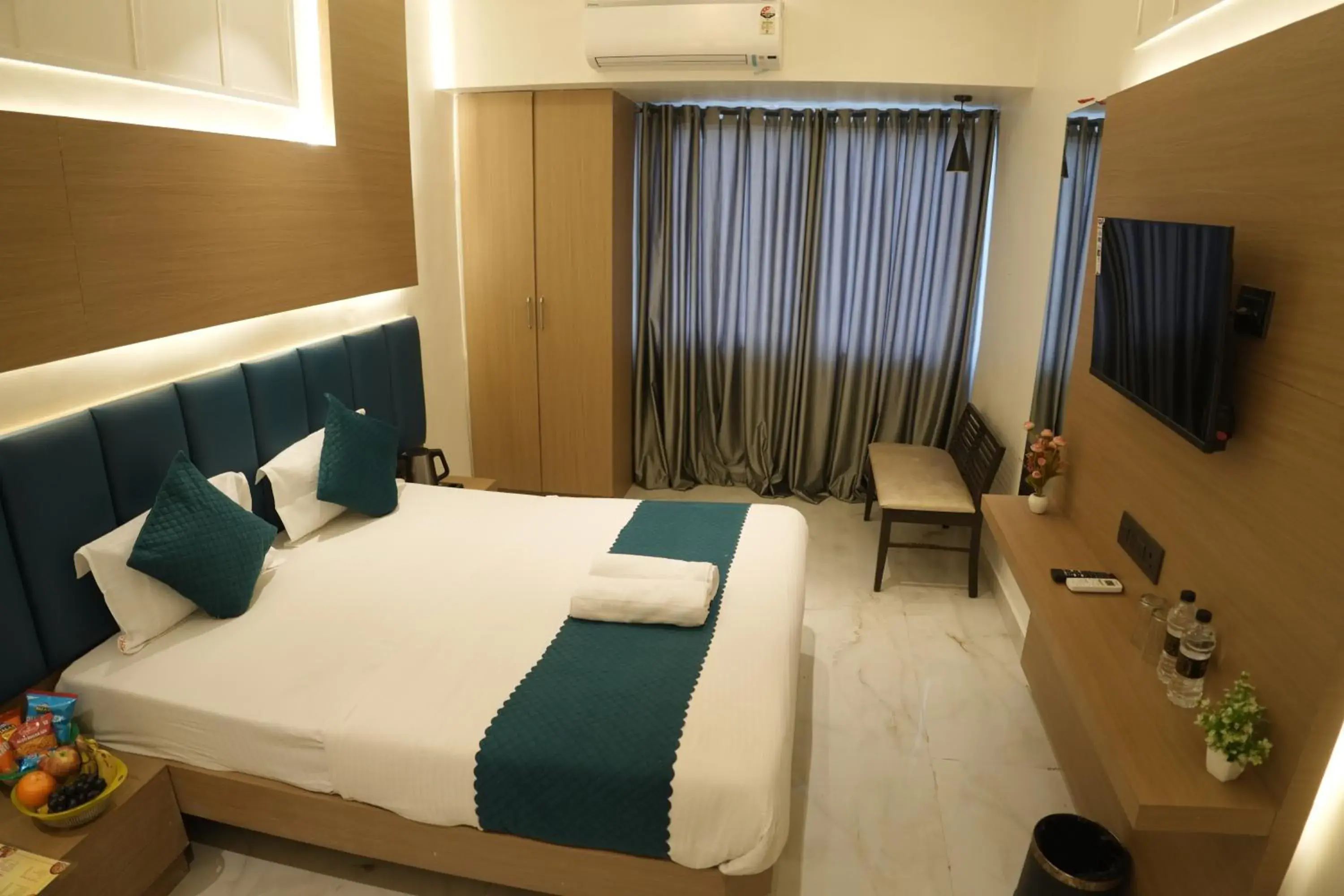 Double Room in Hotel Kiara Eshosans Palace Double Room in Hotel Kiara Eshosans Palace
