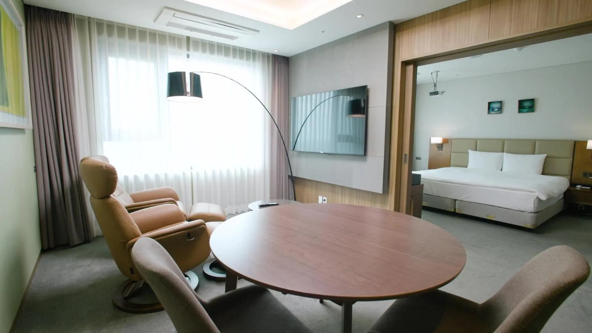 Photo of the whole room, Bed in Grabel Hotel Jeju