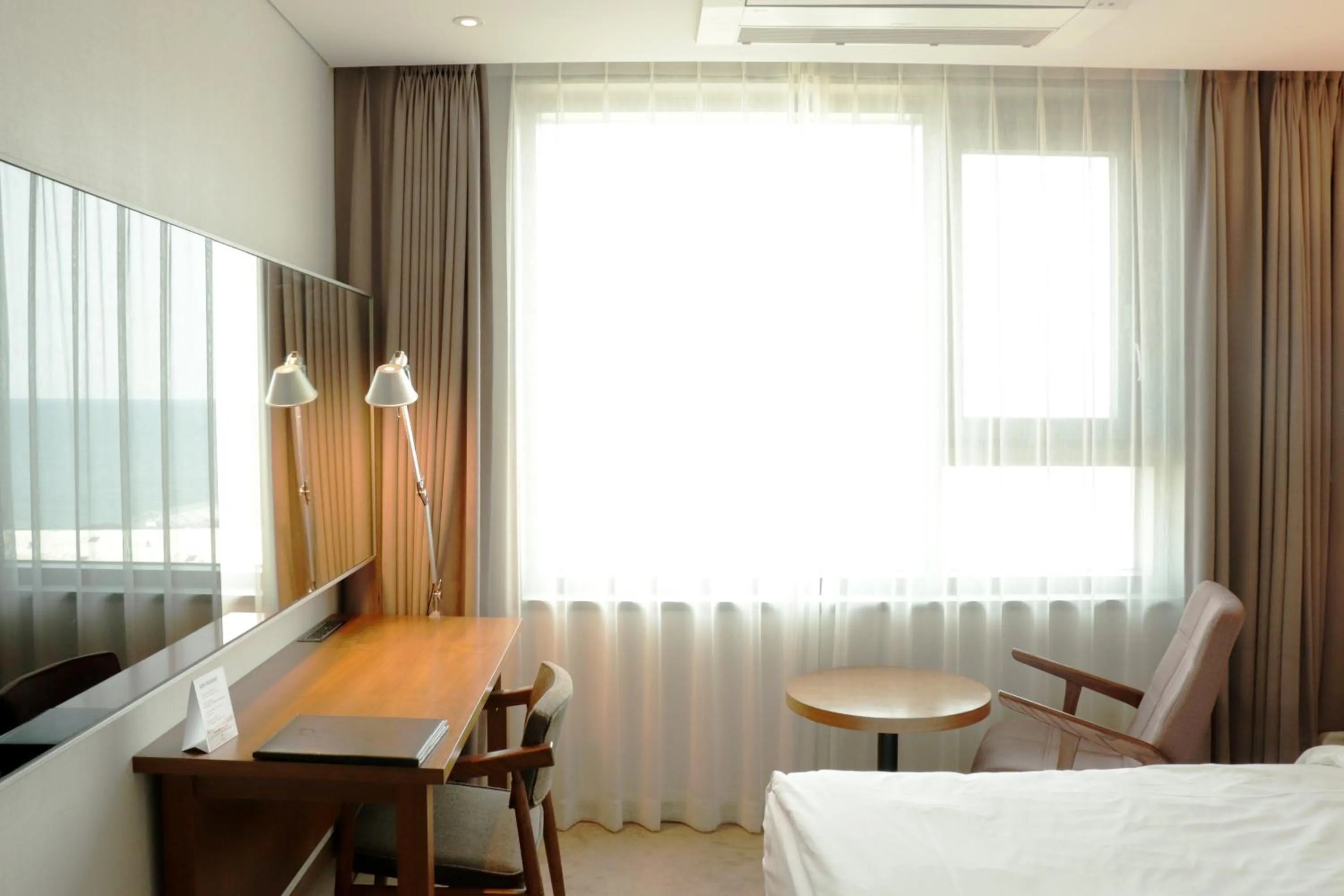 Bedroom, Bed in Grabel Hotel Jeju