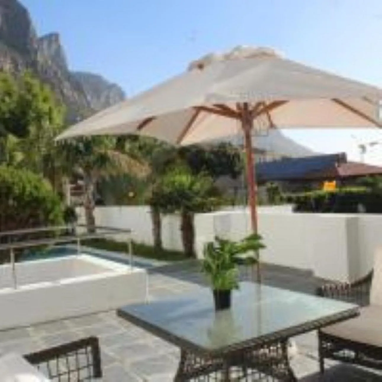 Restaurant/places to eat in Studio Zen