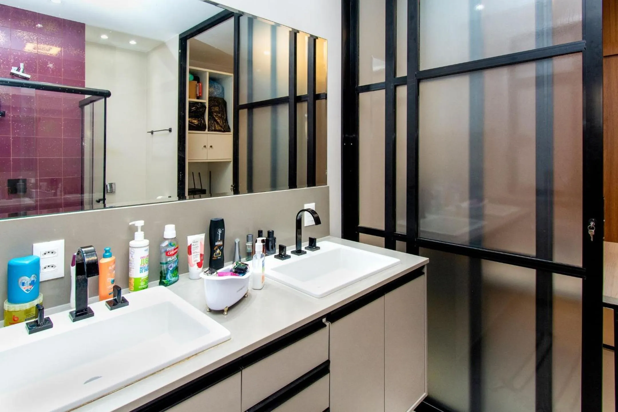 Toilet in Garota de Ipanema - Luxo e Praia