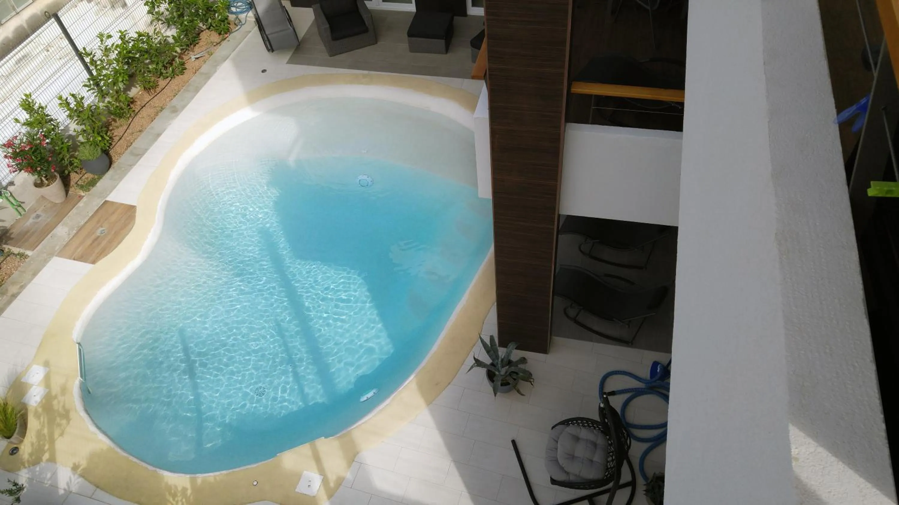 Swimming pool in Basic Mansion Mandalina