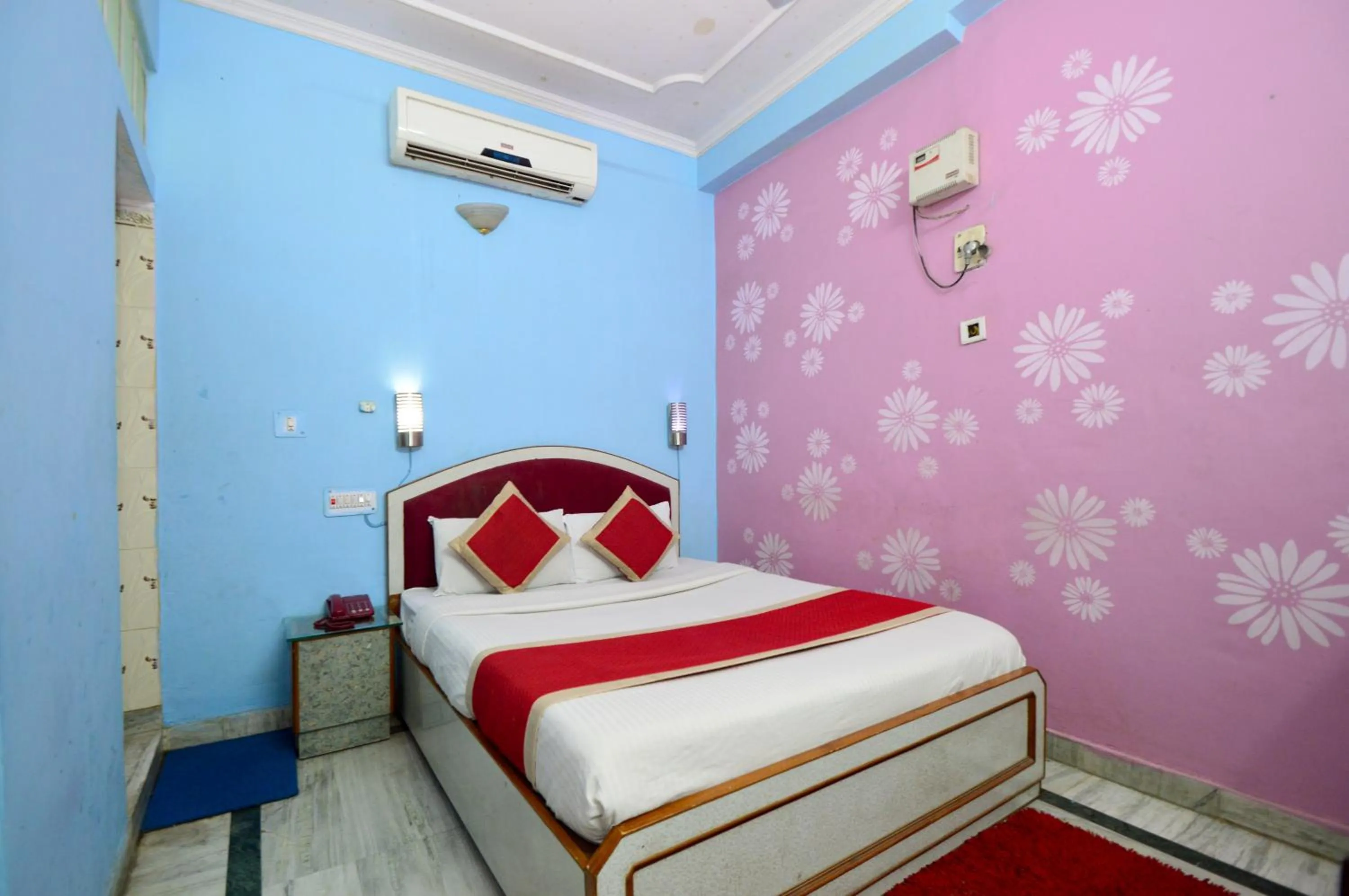 Bed in HOTEL JAI MAA PALACE