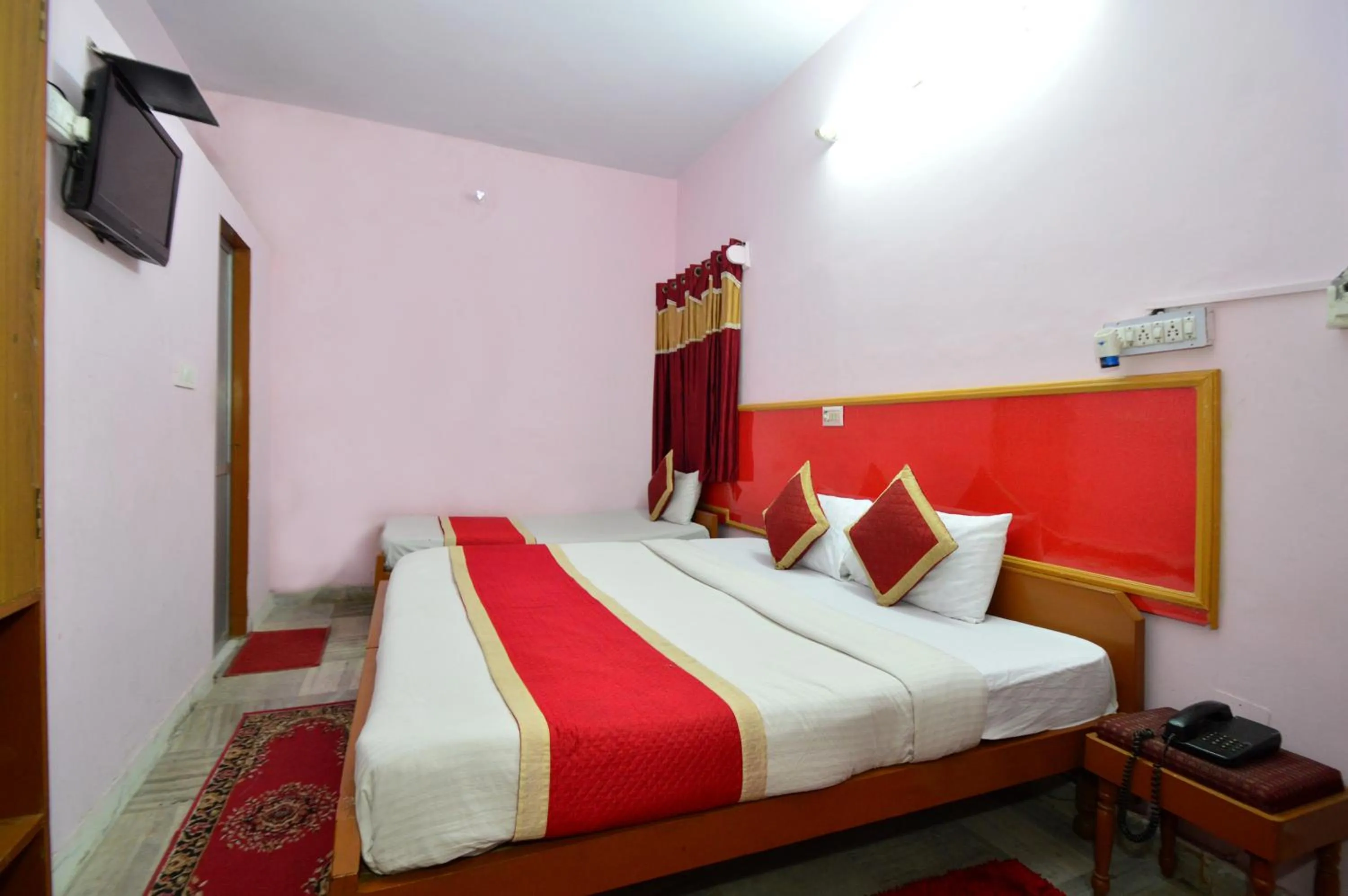 Bed in HOTEL JAI MAA PALACE