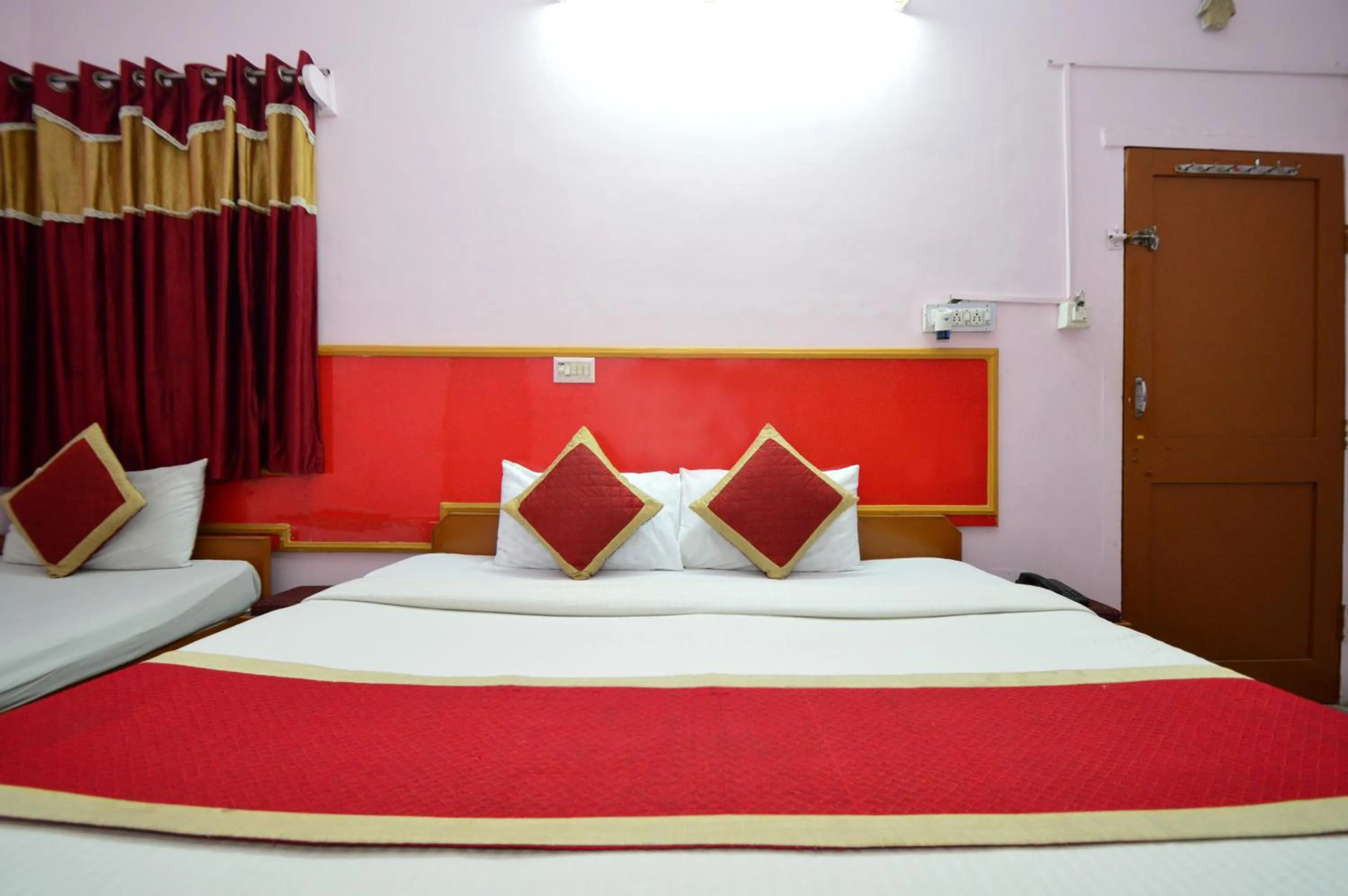 Bed in HOTEL JAI MAA PALACE