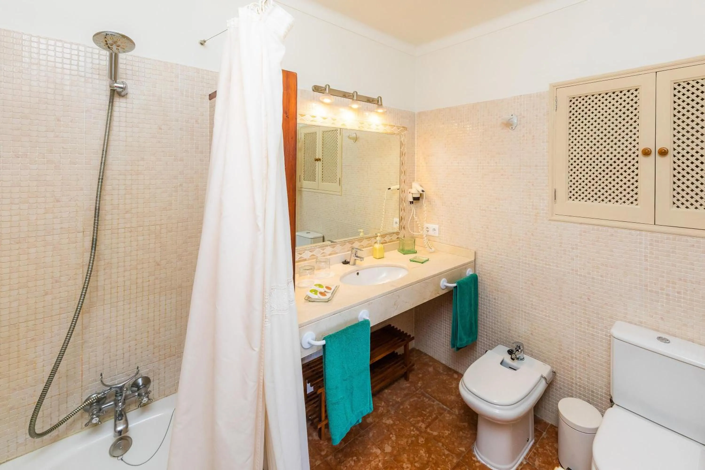 Bathroom in Sa Rota den Palerm Two Bedrooms