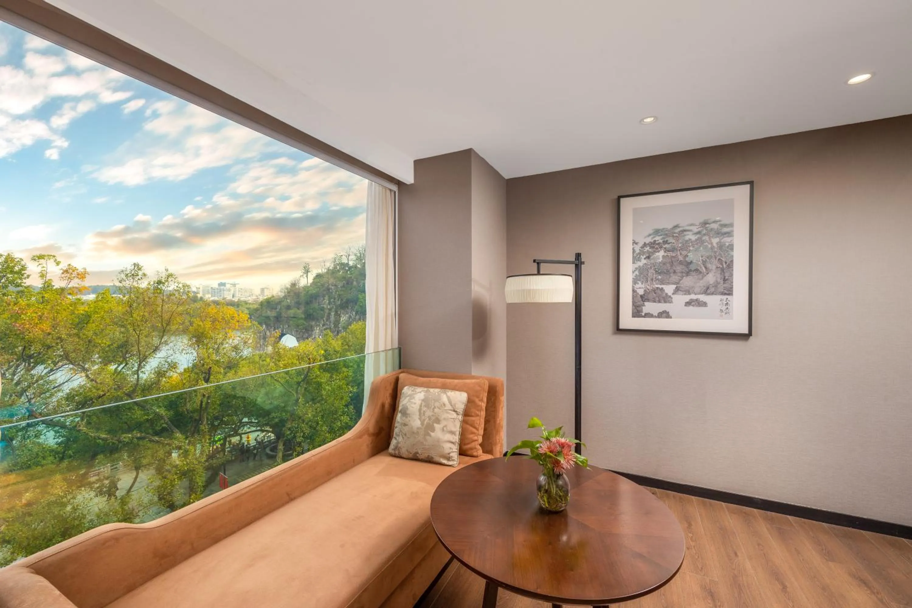 Natural landscape in Jolie Vue Boutique Hotel Guilin (near Elephant Trunk Hill)