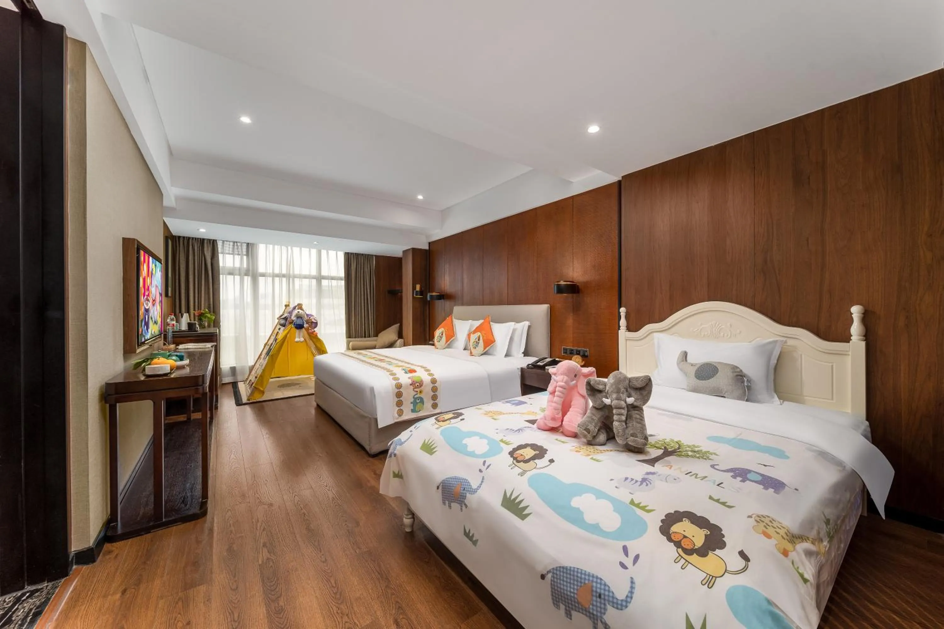 Bed in Jolie Vue Boutique Hotel Guilin (near Elephant Trunk Hill)