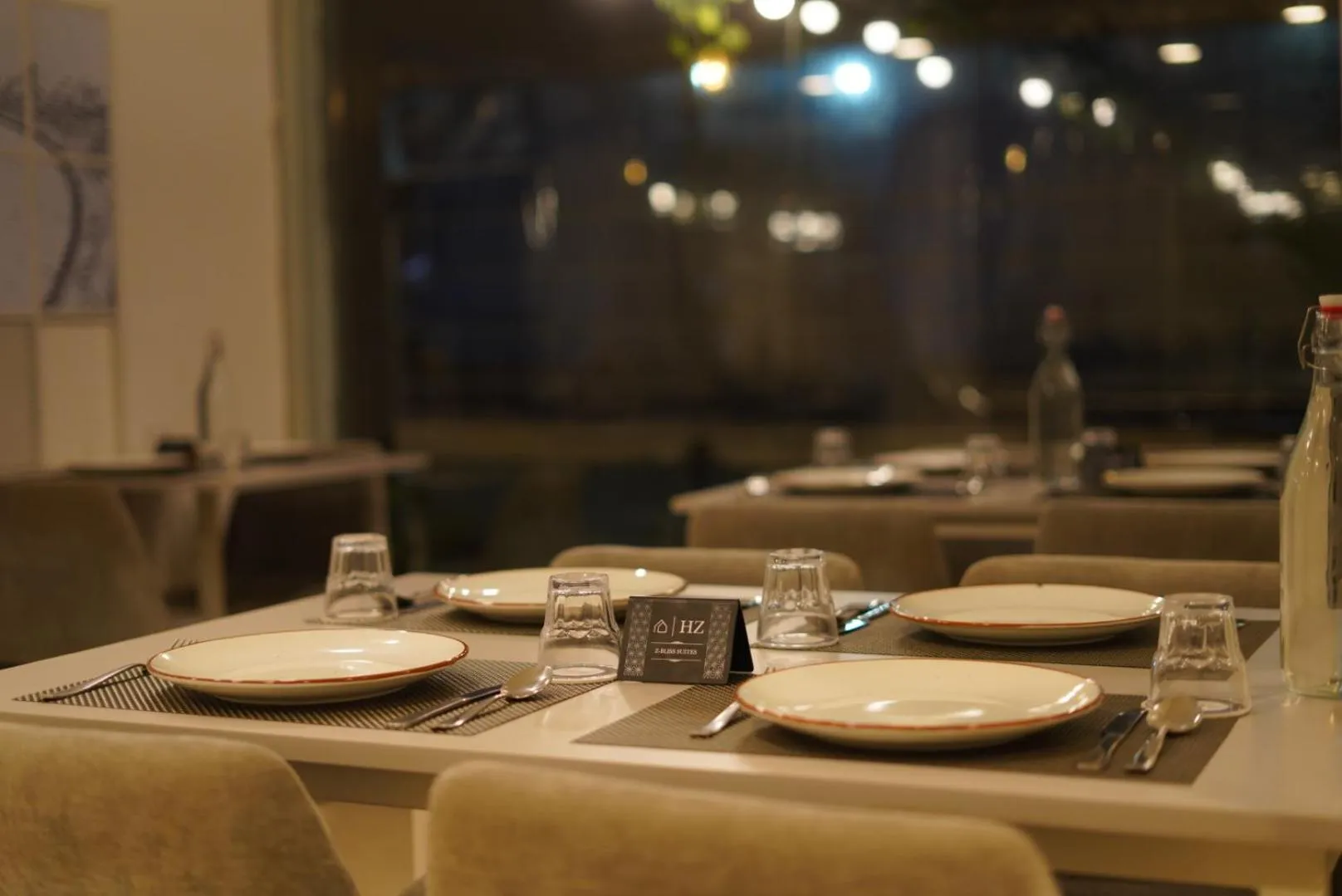 Restaurant/places to eat in Z Bliss Suites, BKC