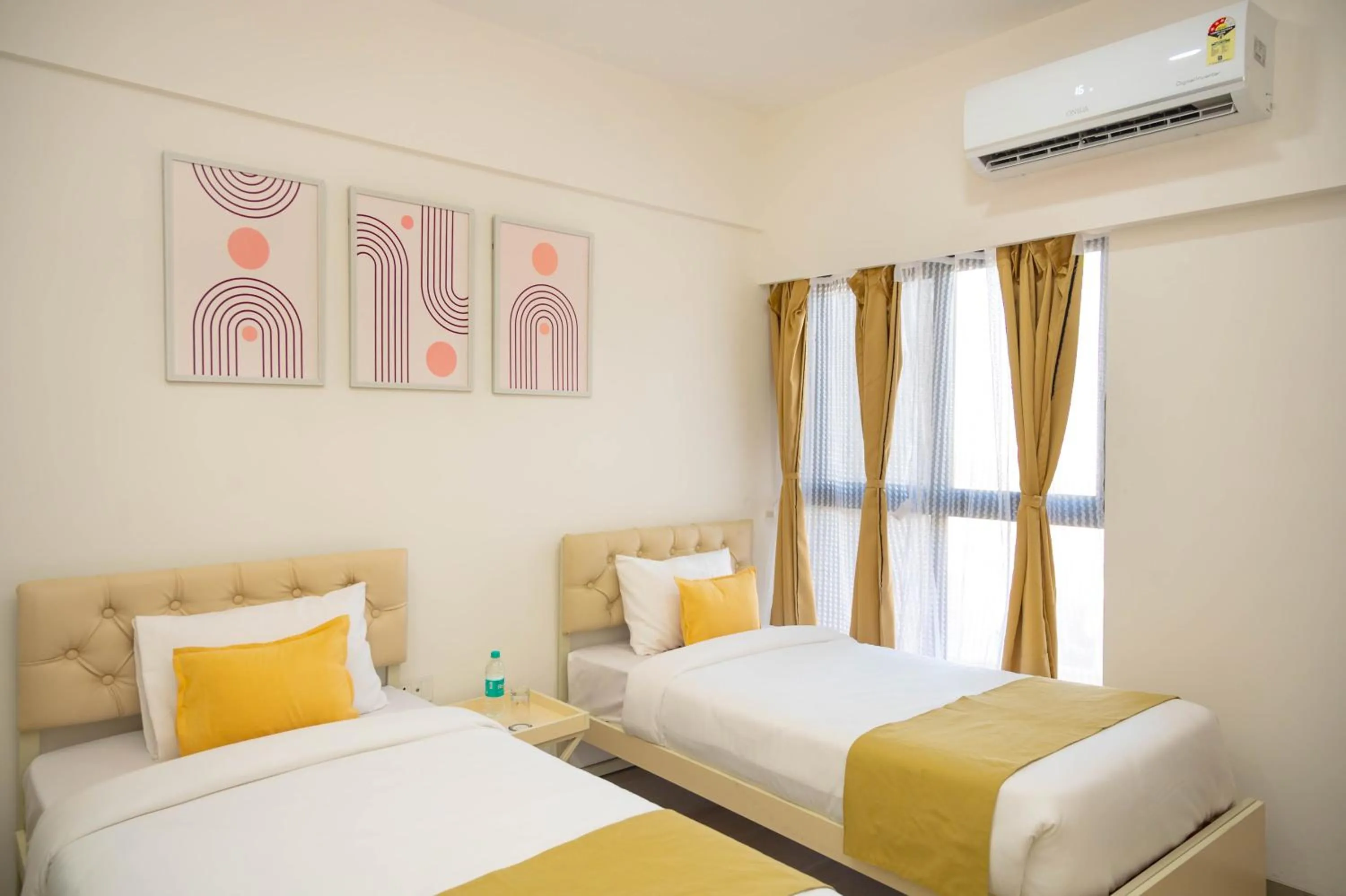 Bedroom, Bed in Z Bliss Suites, BKC