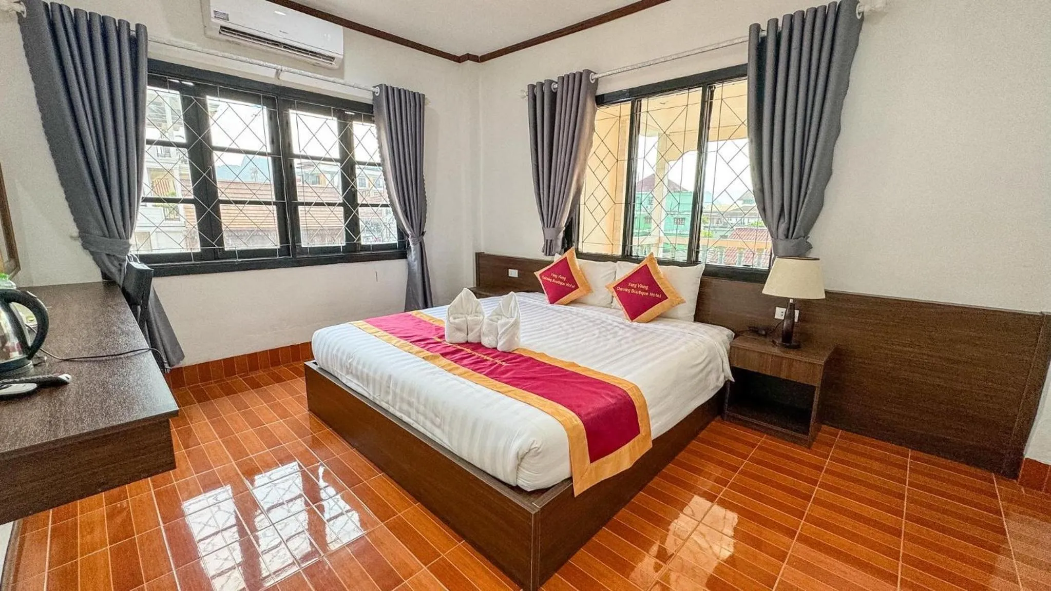 Bed in VangVieng Charming Boutique Hotel