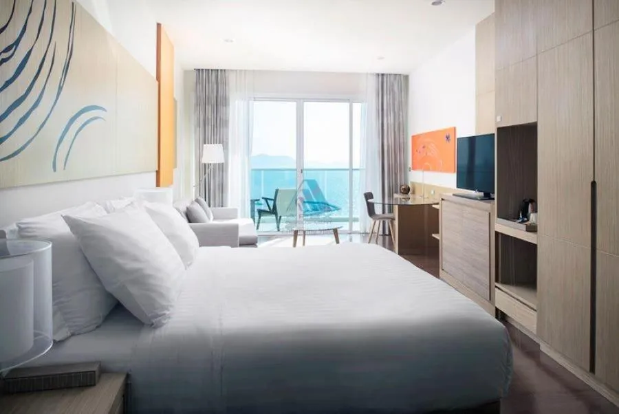 ไวท์ แซนด์ บีช เรสซิเดนซ์ พัทยา(White Sand Beach Residences Pattaya)