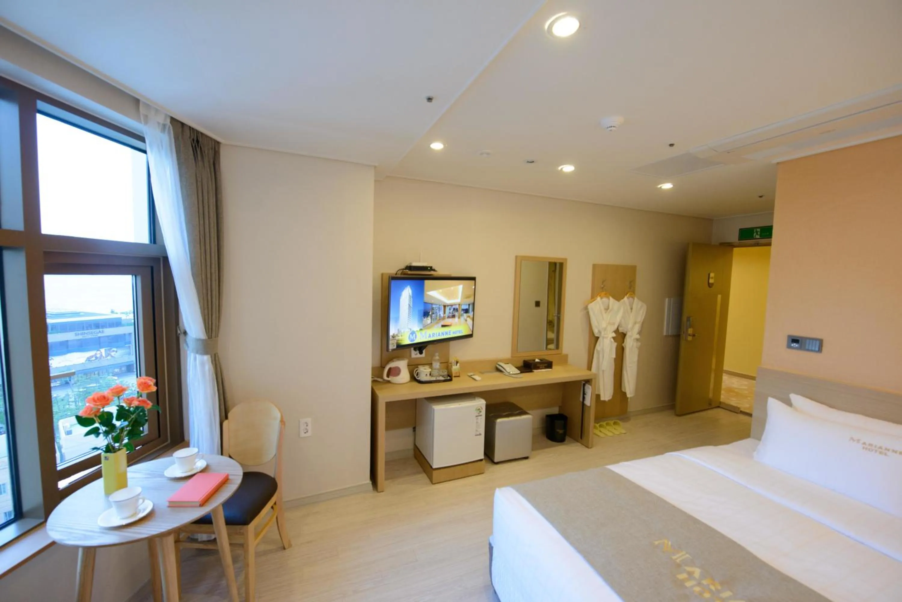 Bedroom, Bed in Haeundae Marianne Hotel