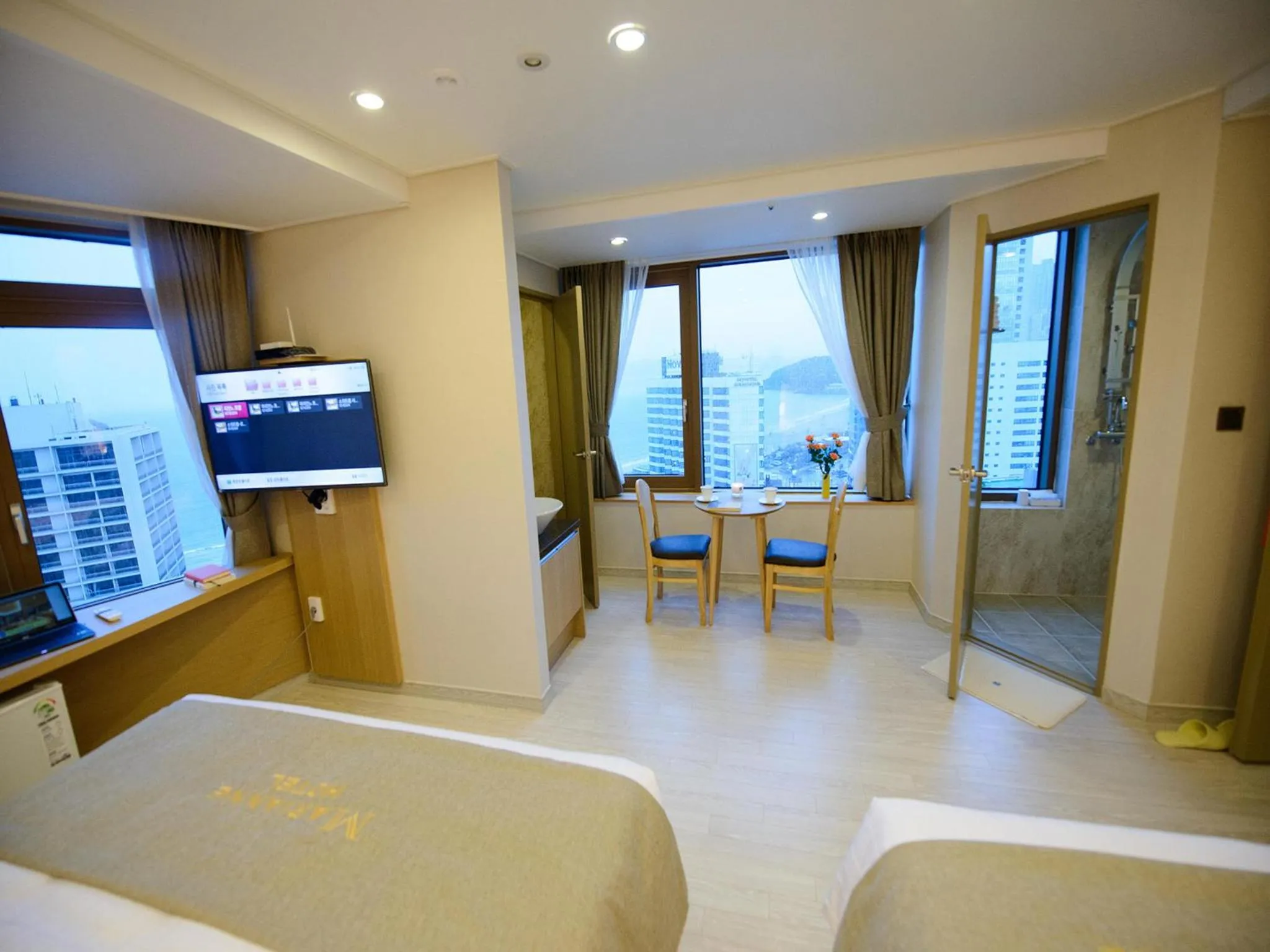 Bedroom, Bed in Haeundae Marianne Hotel