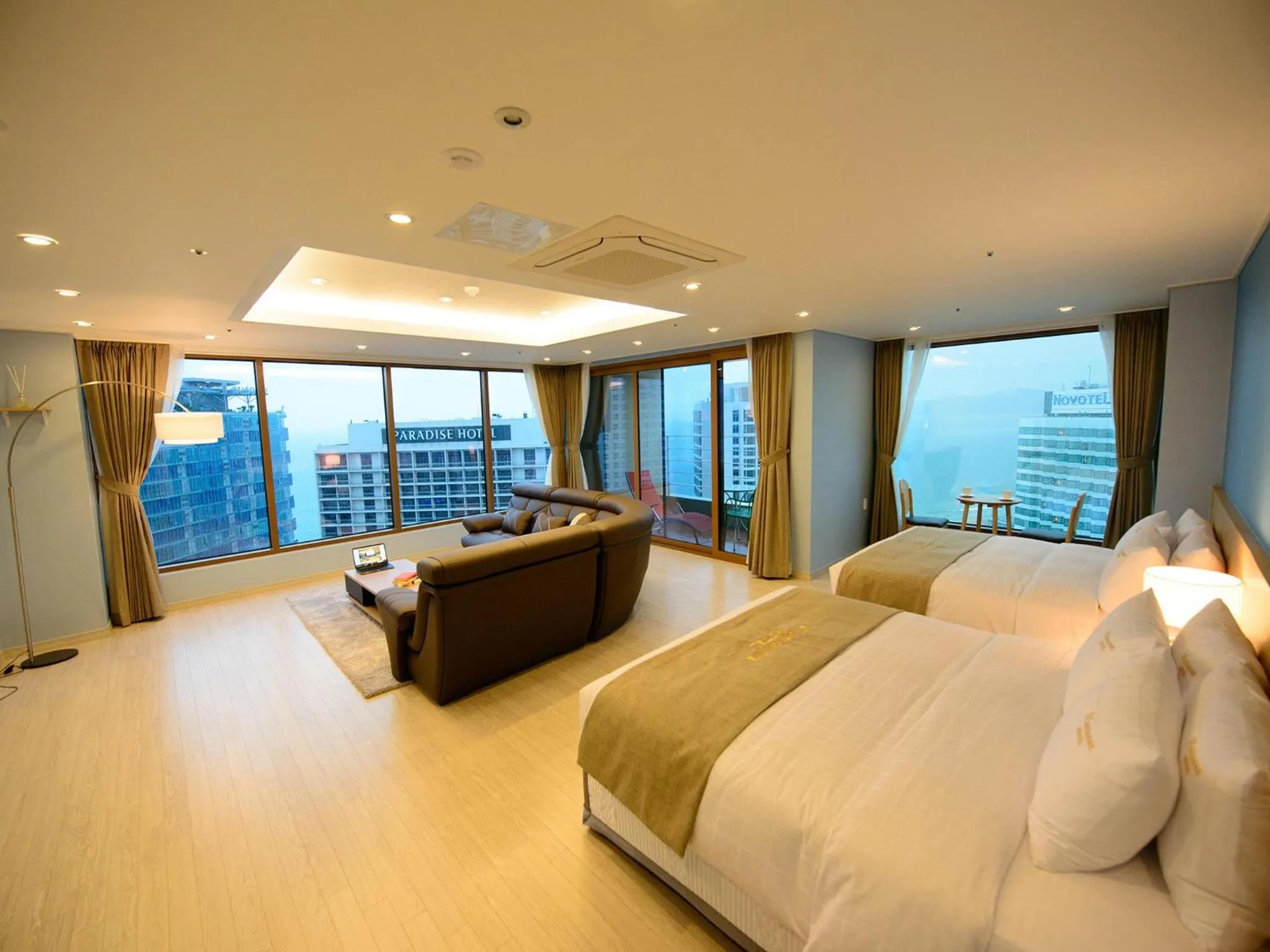 Bedroom, Bed in Haeundae Marianne Hotel