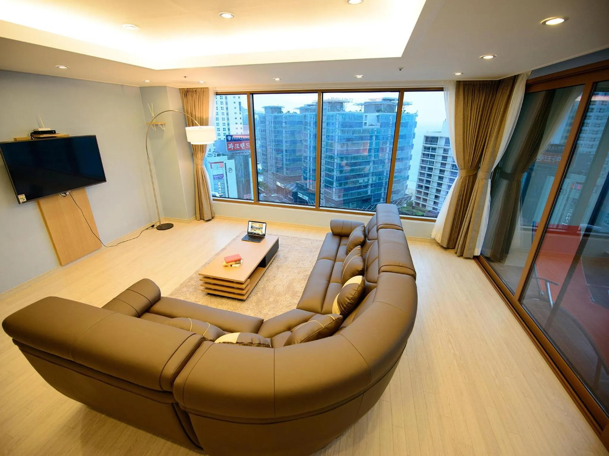 Living room in Haeundae Marianne Hotel