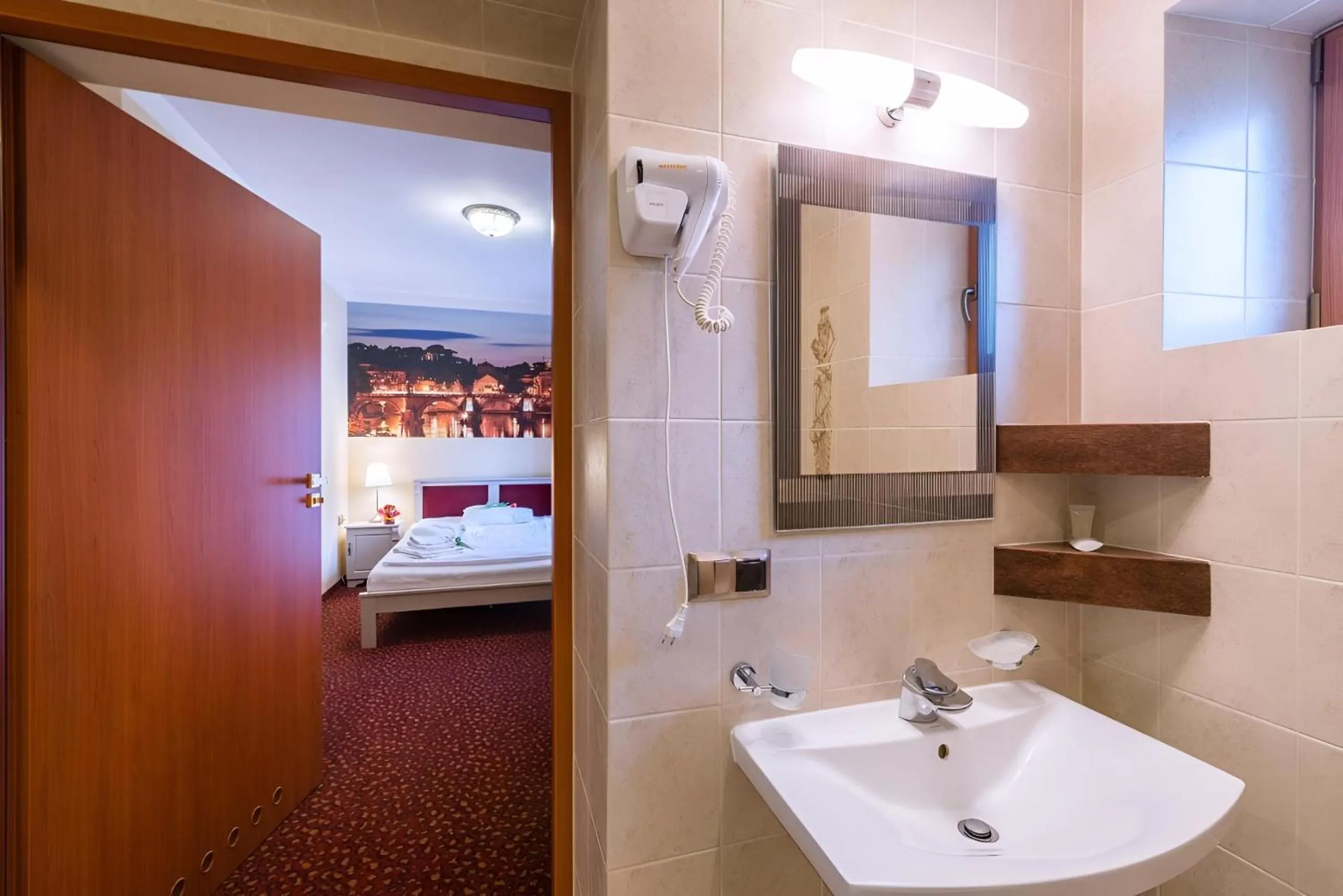 Bathroom, Bed in Hotel Karolek